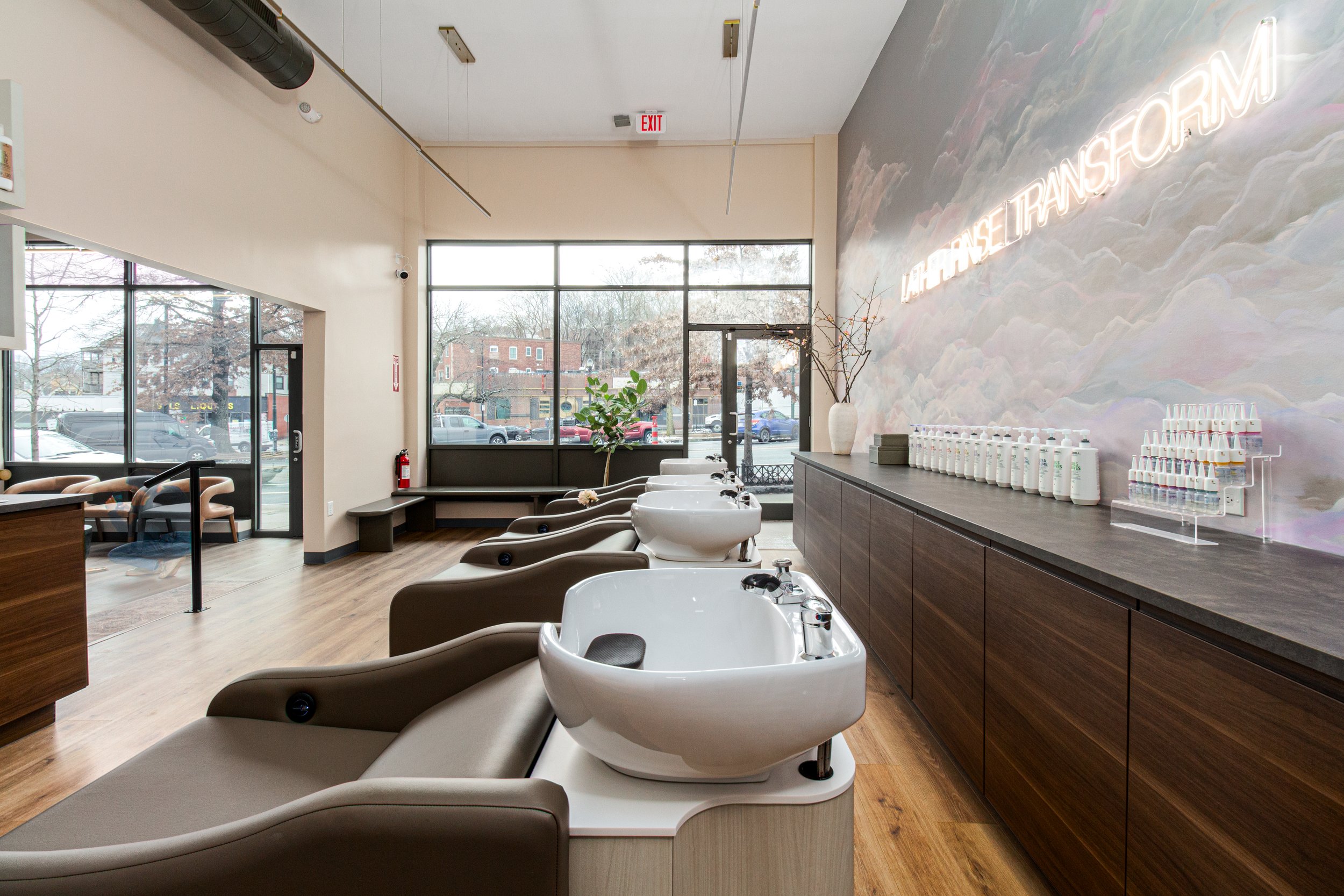 Salon8.jpg