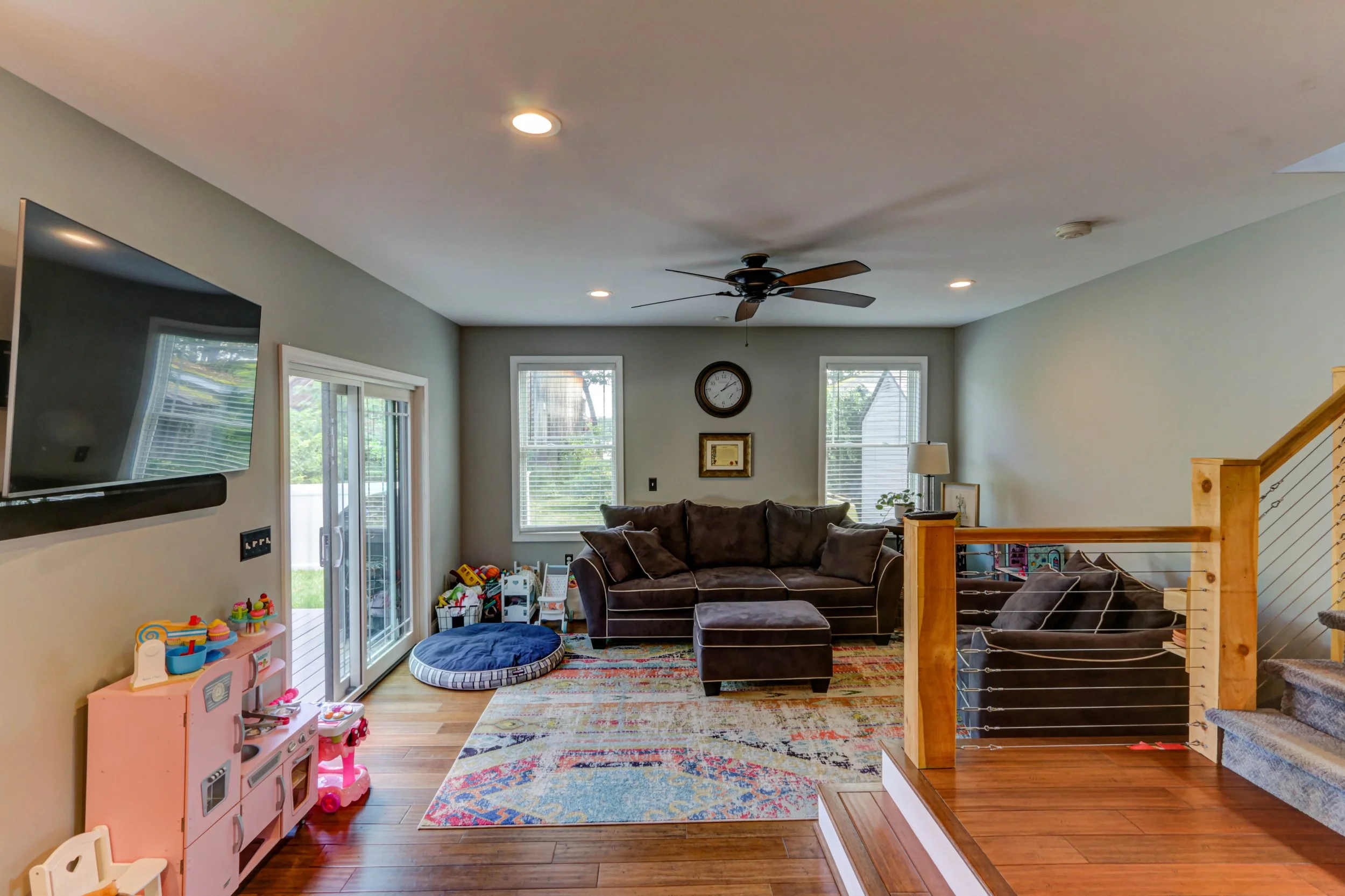 Dog Lady house -19.jpg