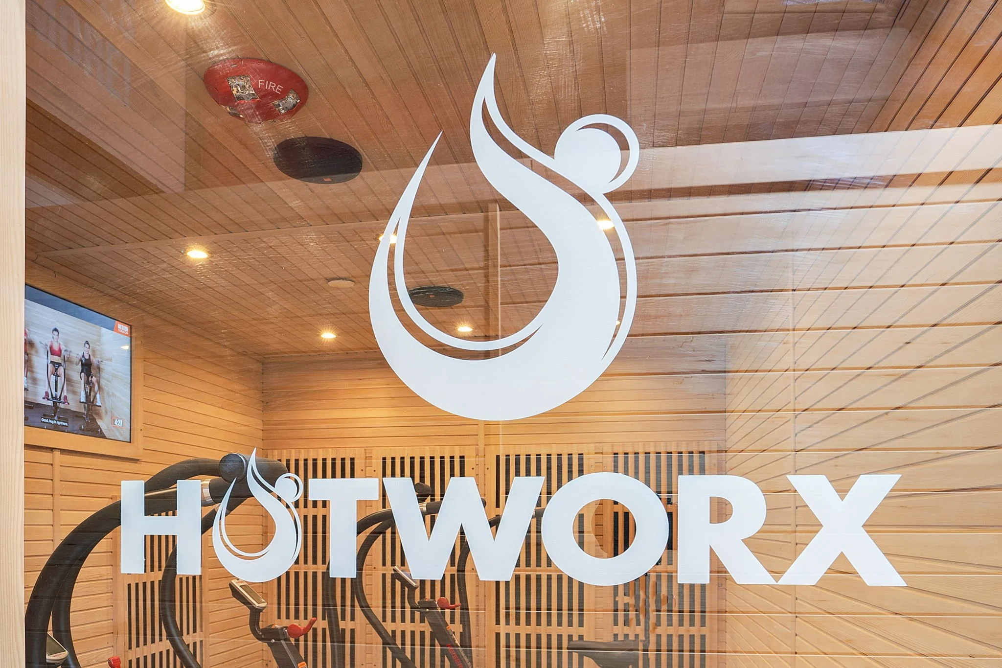 24-web-or-mls-Hotworx-8.jpg