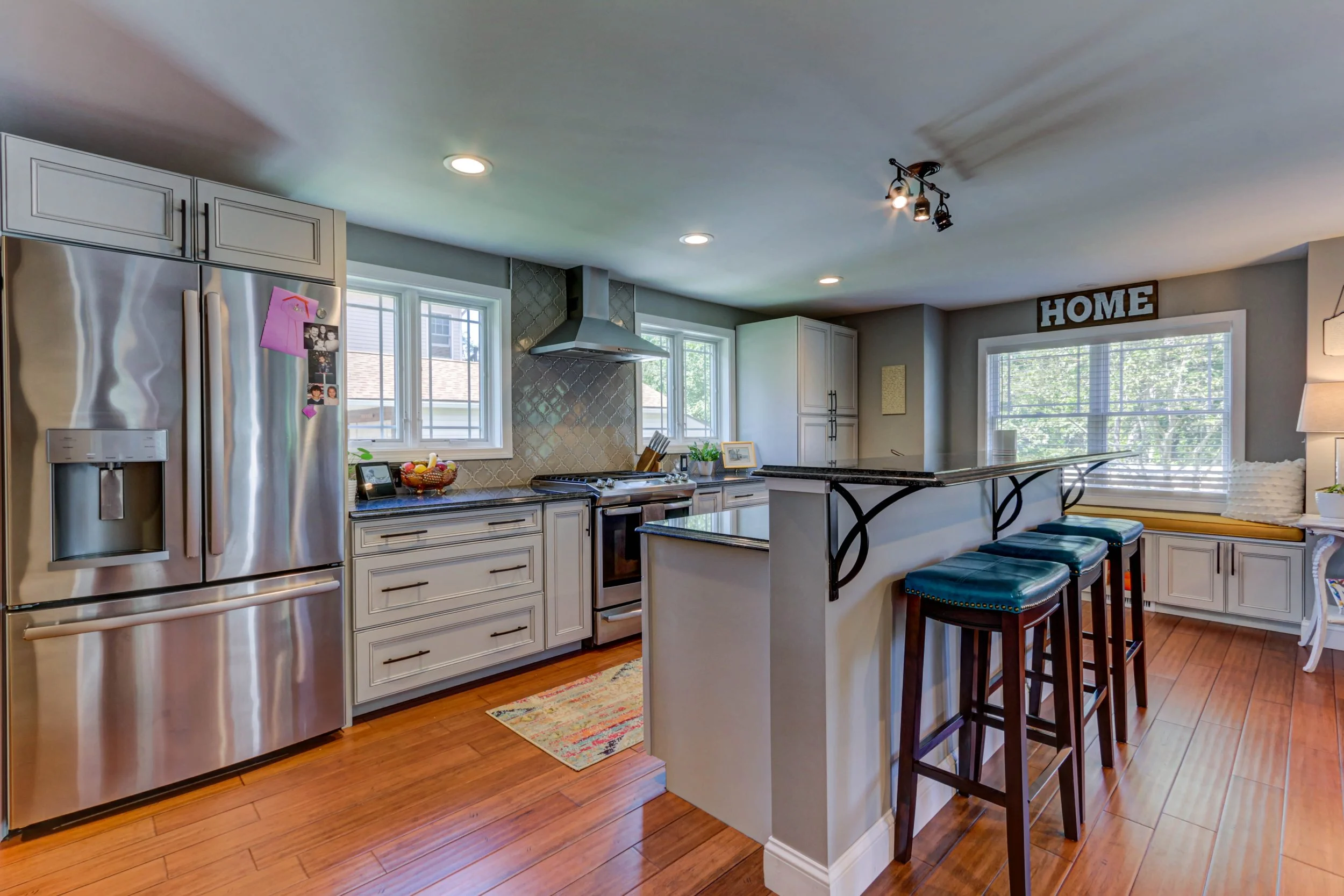 Dog Lady house -12.jpg