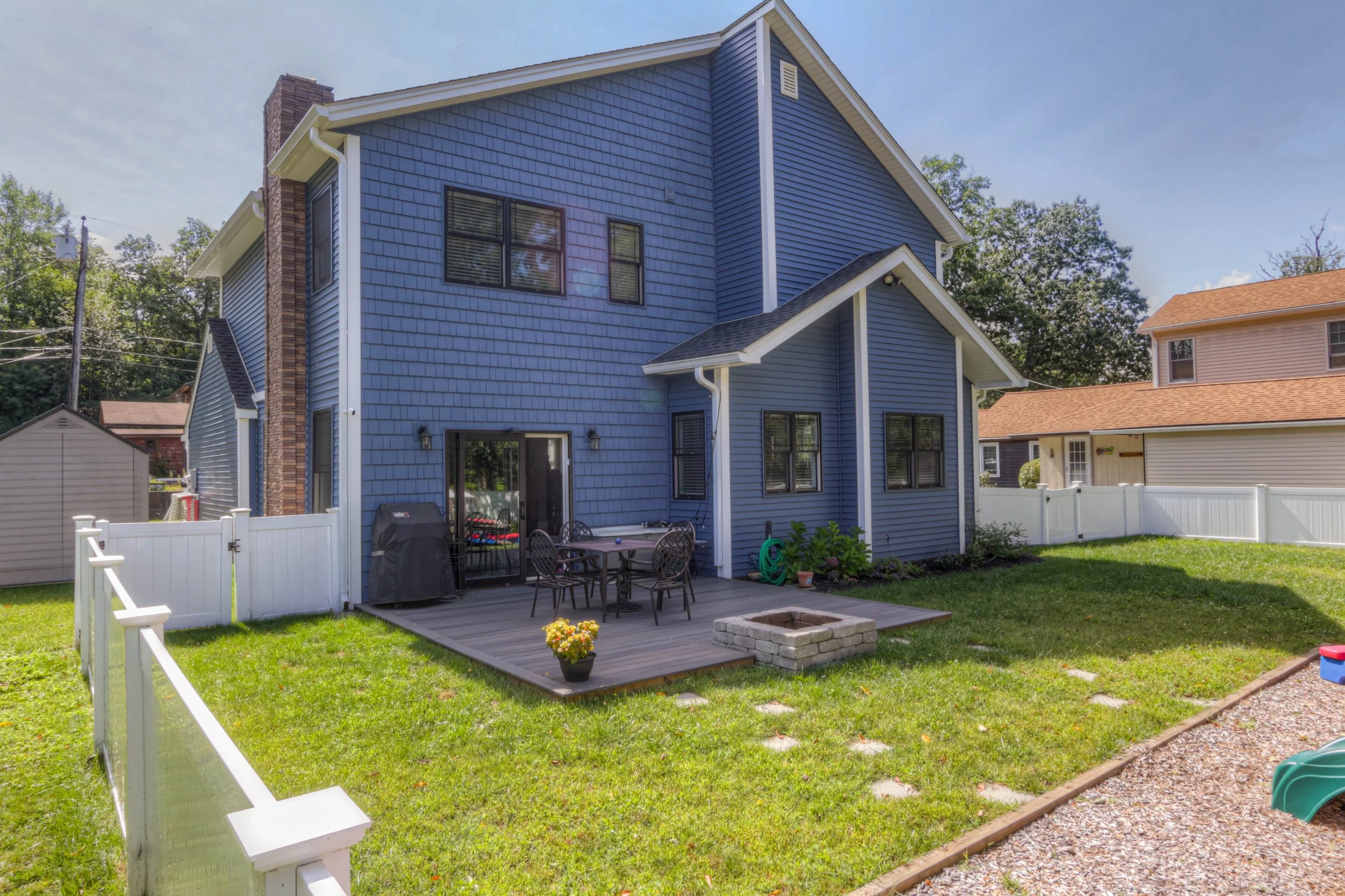 Dog Lady house -1.jpg
