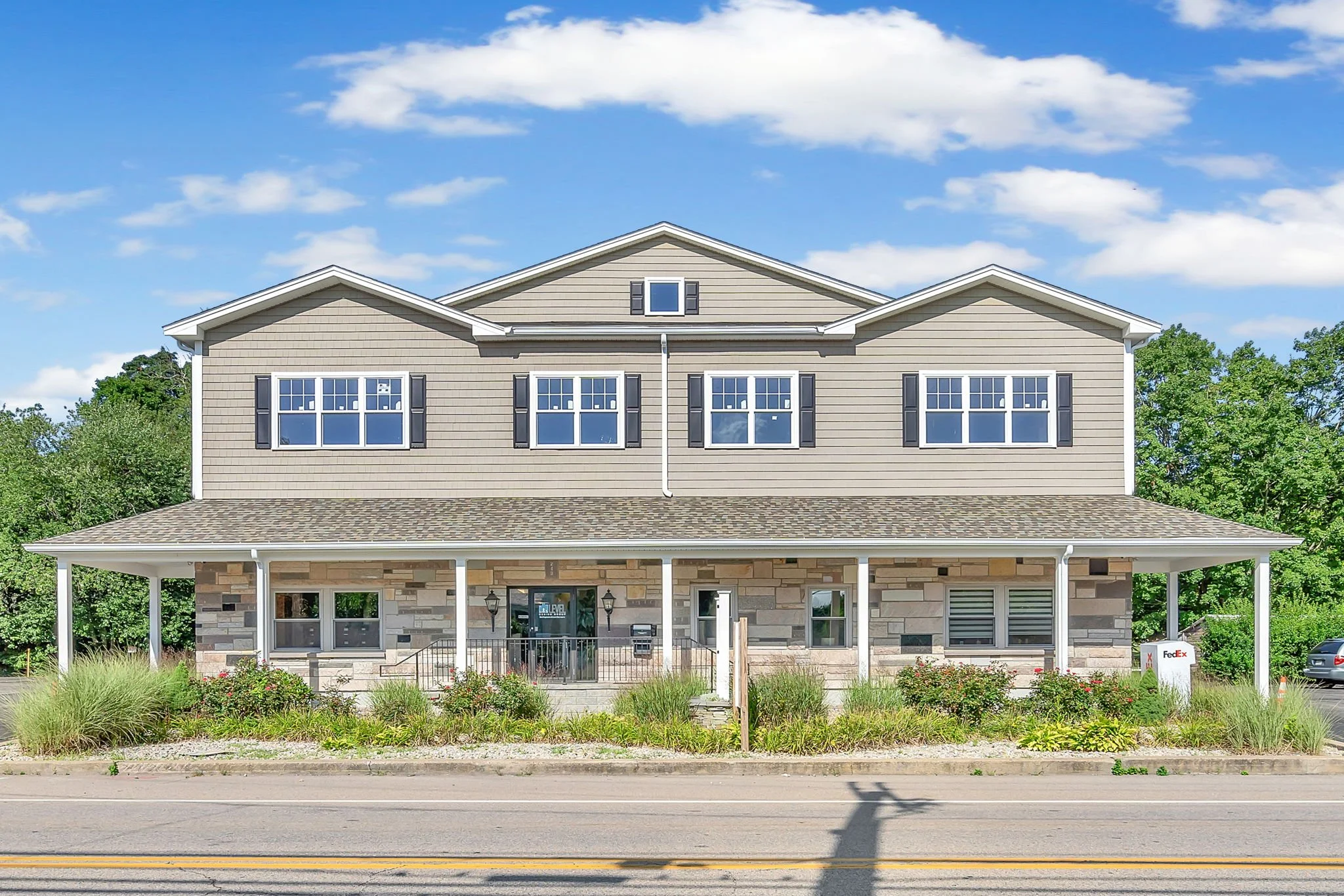 1-web-or-mls-Plainville-34.jpg