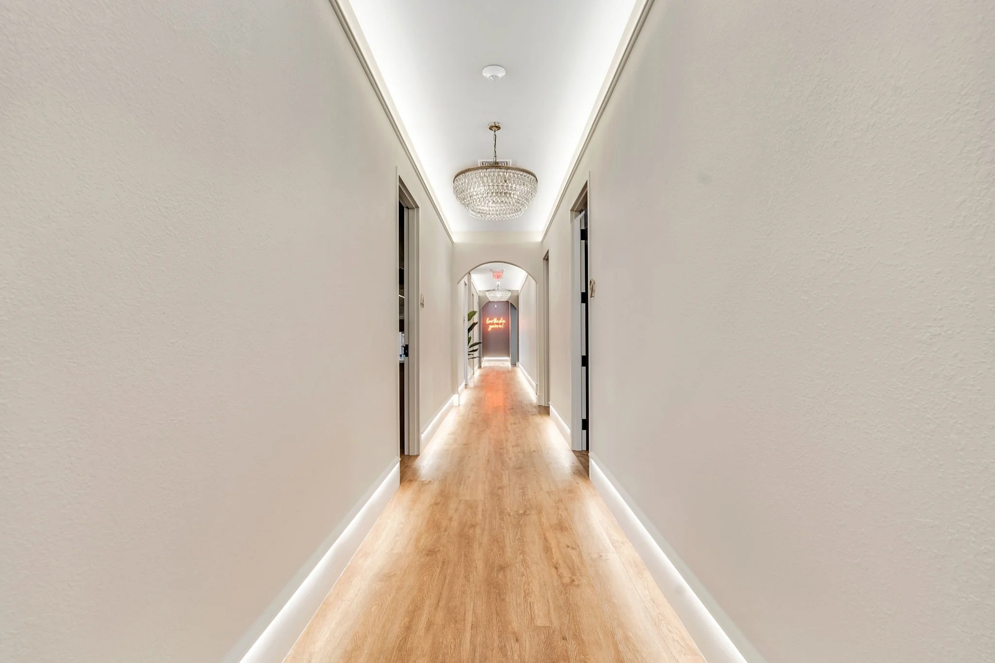 28-web-or-mls-Viva Med Spa-26.jpg