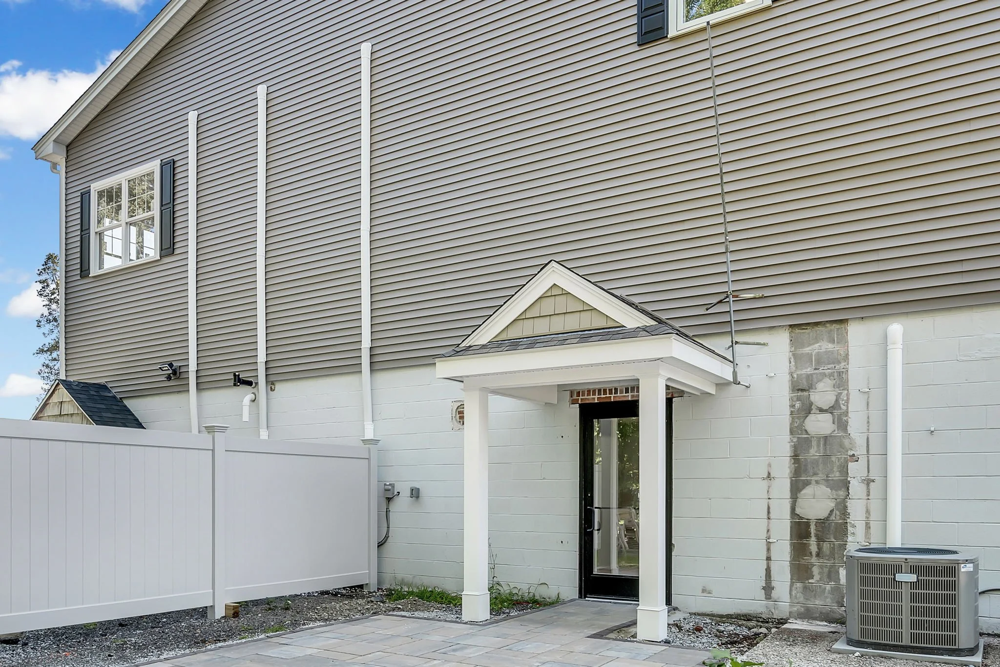 8-web-or-mls-Plainville-25.jpg