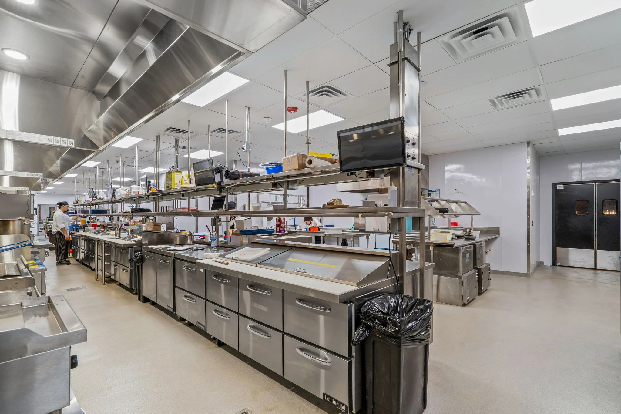 90-web-or-mls-151 Tower Hill Rd-7.jpg