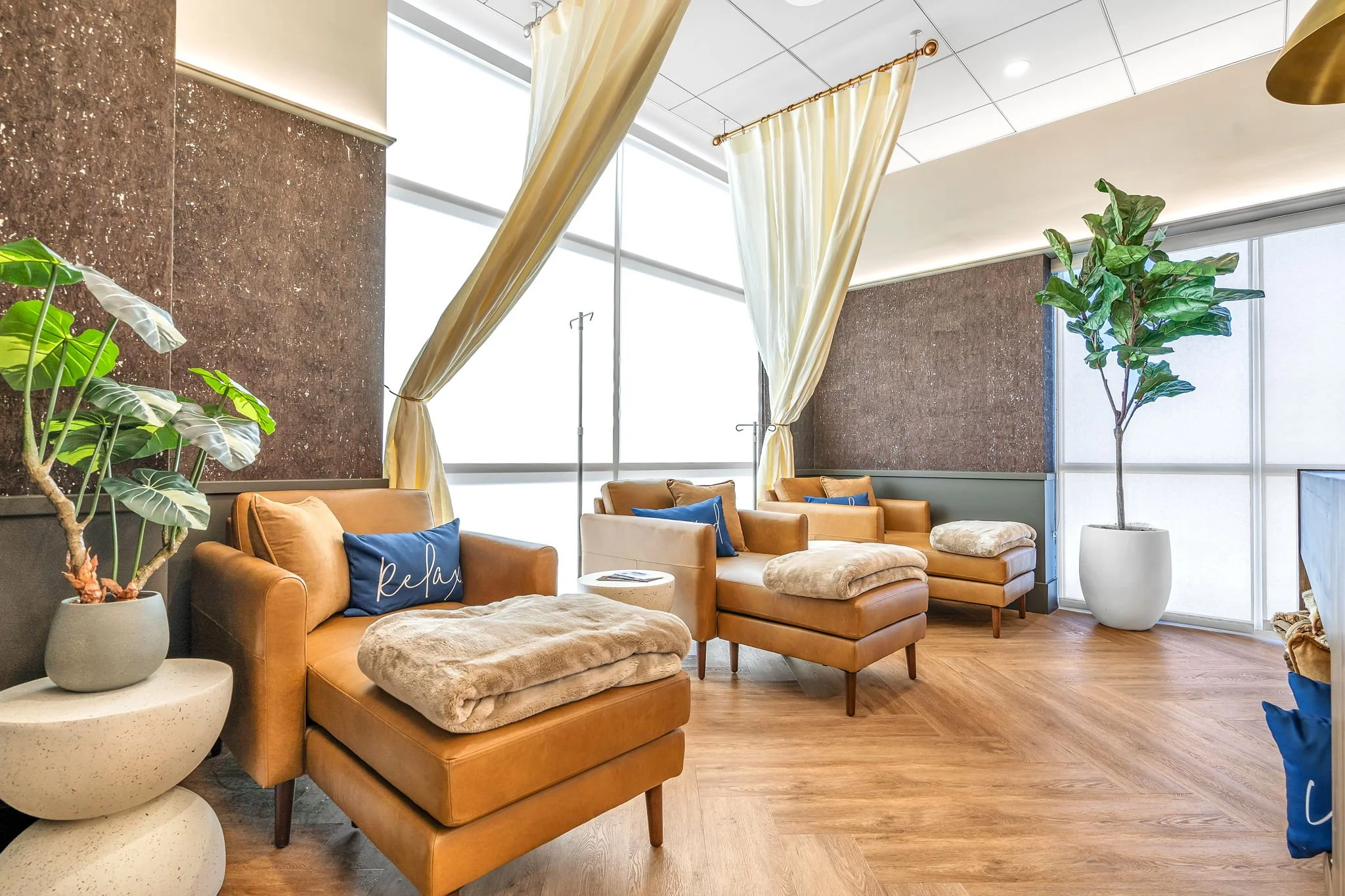12-web-or-mls-Viva Med Spa-10.jpg