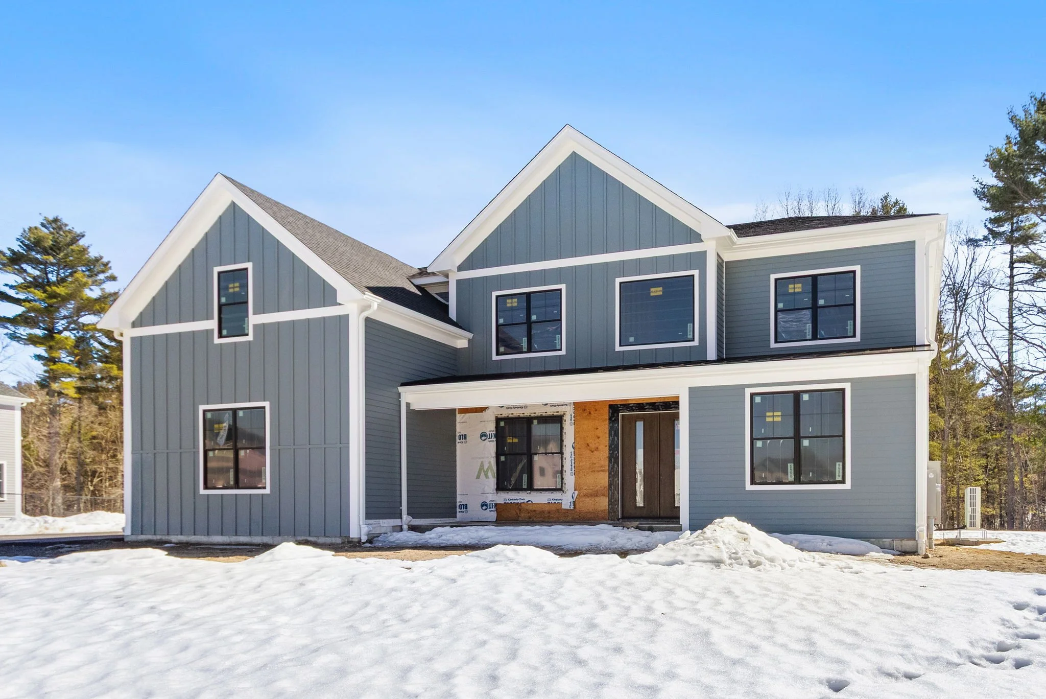 4-web-or-mls-15 Isabella Circle-43.jpg