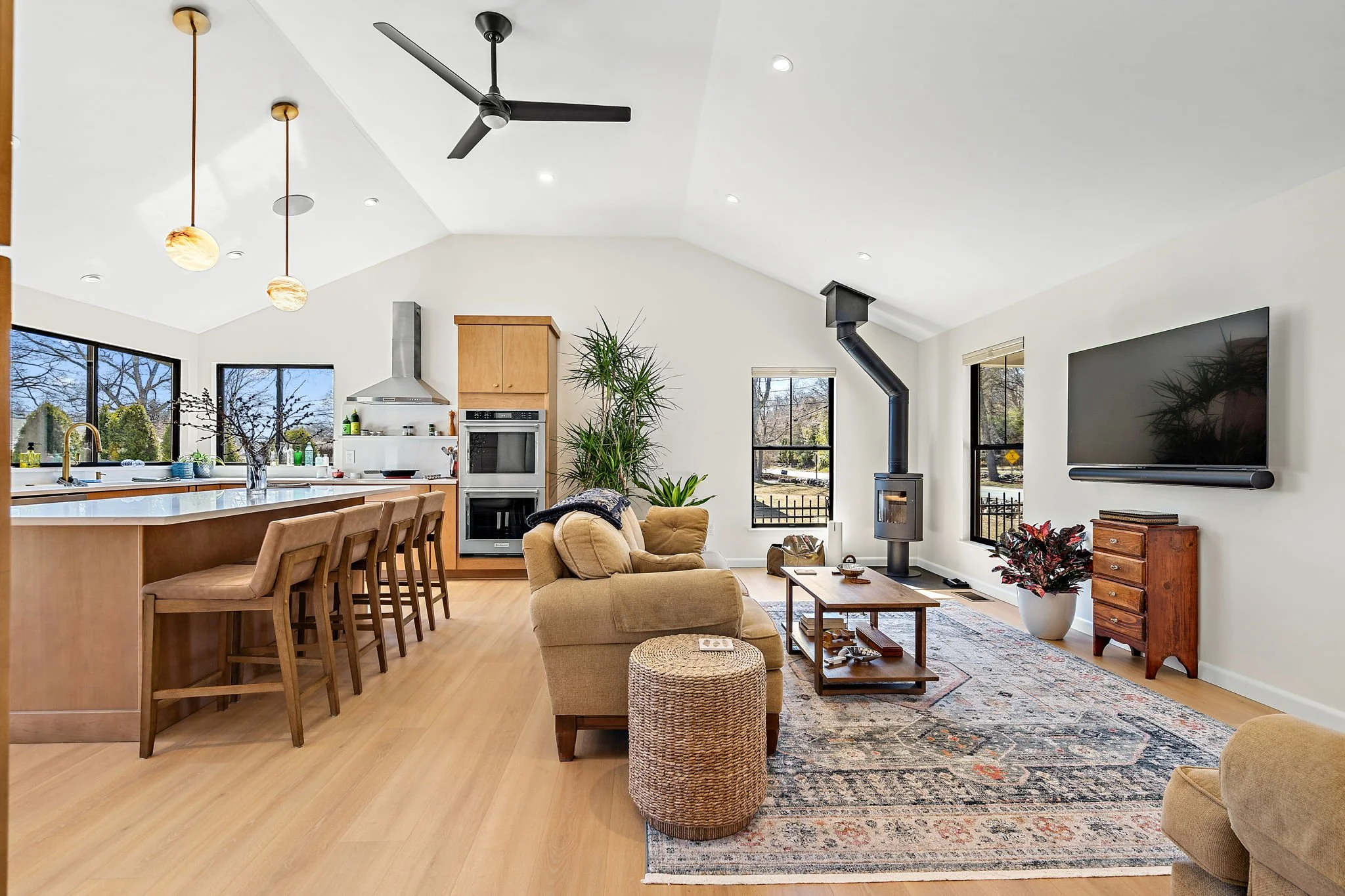 7-web-or-mls-863 Middlebridge-5.jpg