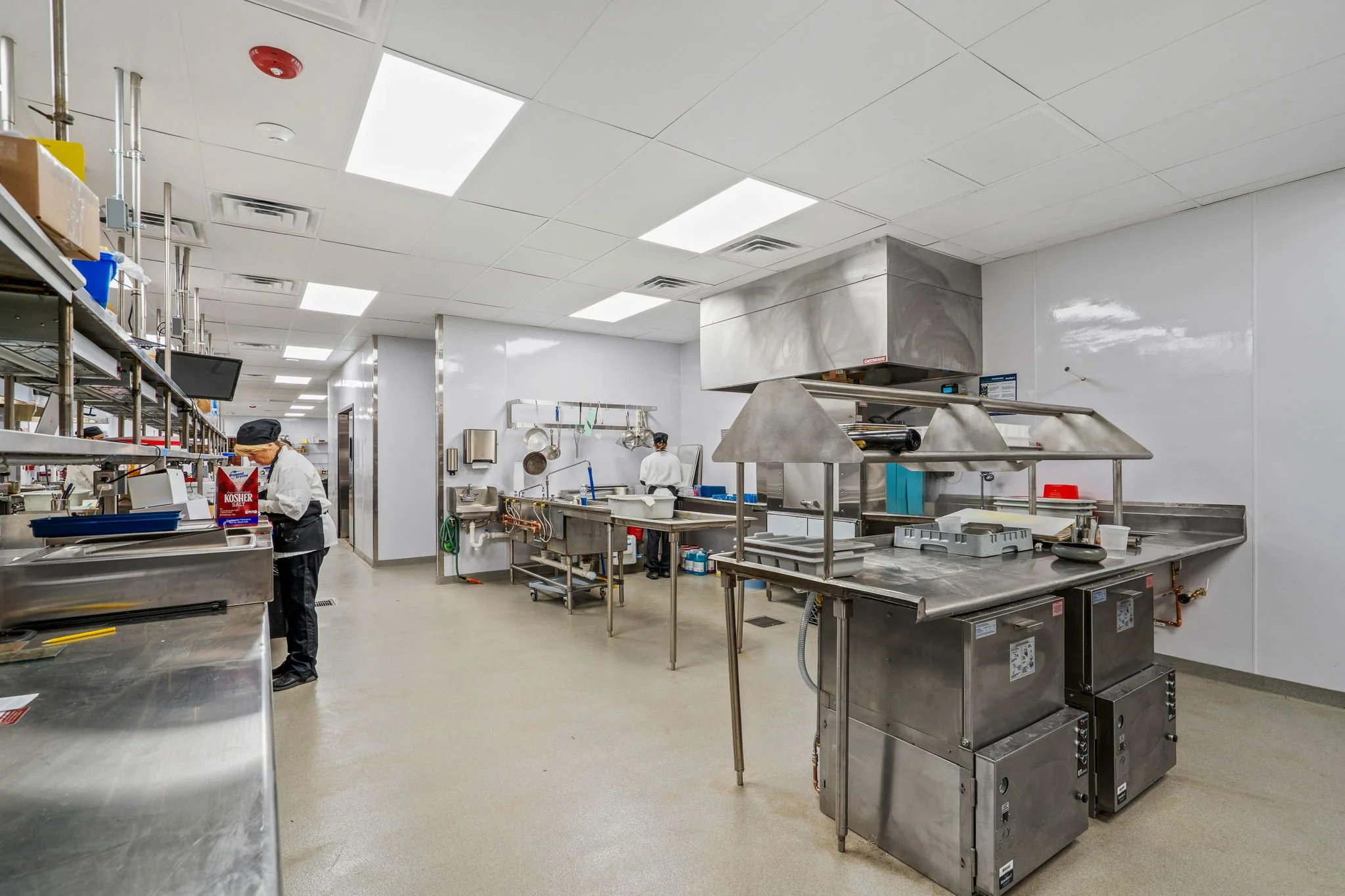 89-web-or-mls-151 Tower Hill Rd-6.jpg