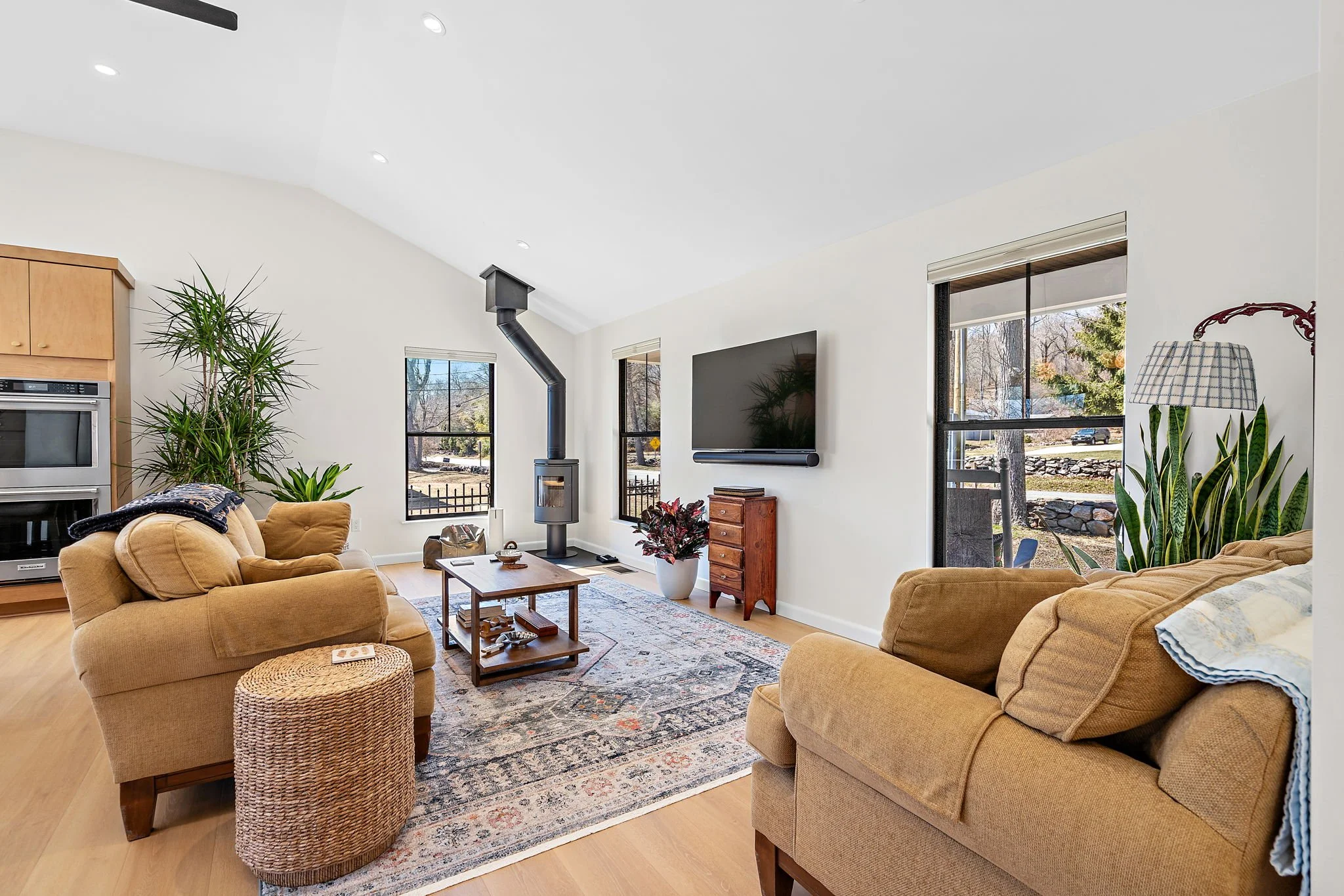6-web-or-mls-863 Middlebridge-4.jpg