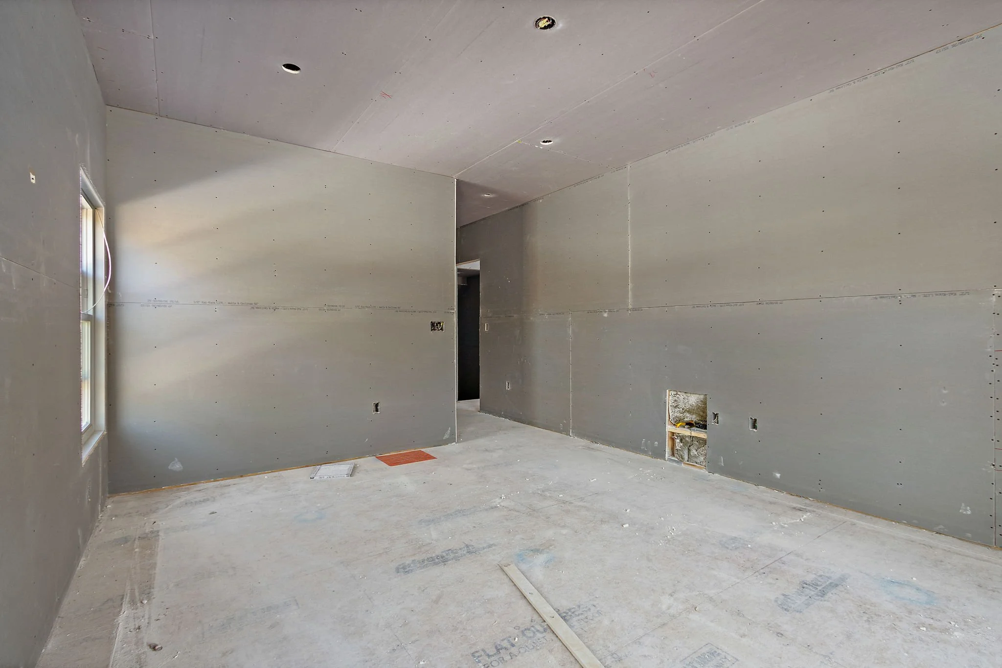 23-web-or-mls-20 Holly Way-12.jpg