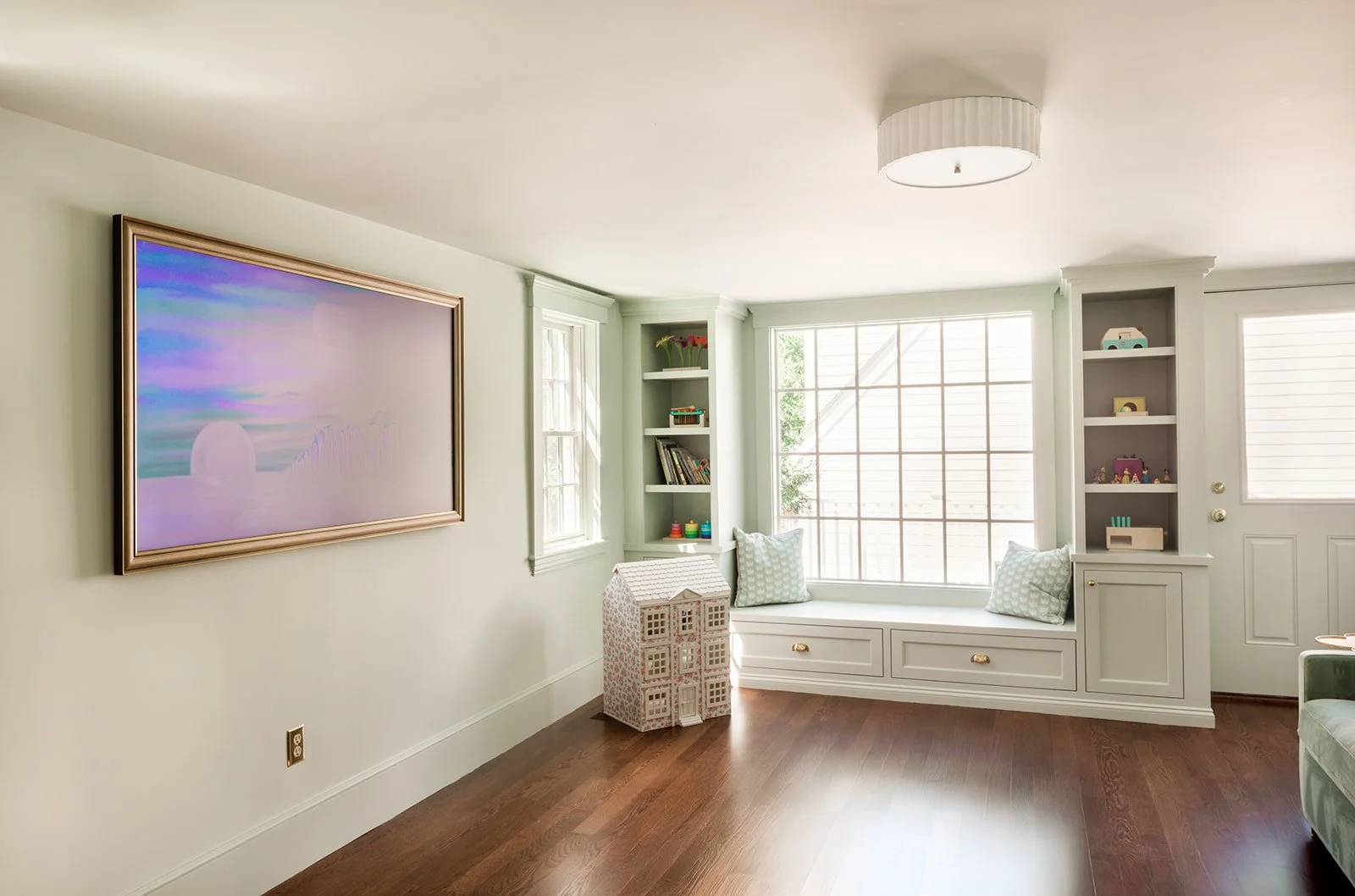 893MainGallery-2.jpg