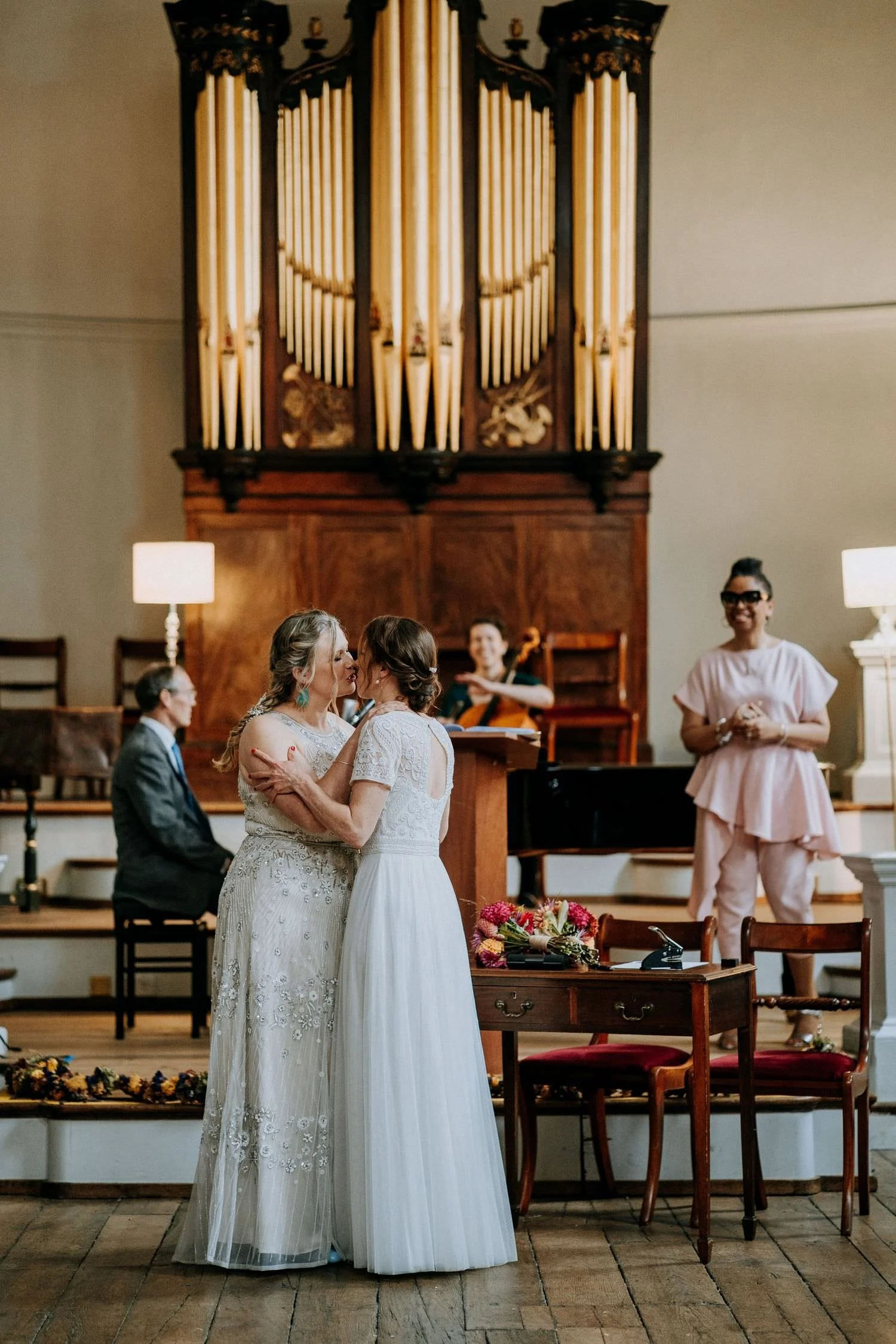 8 Great Reasons to Choose a Wedding Celebrant