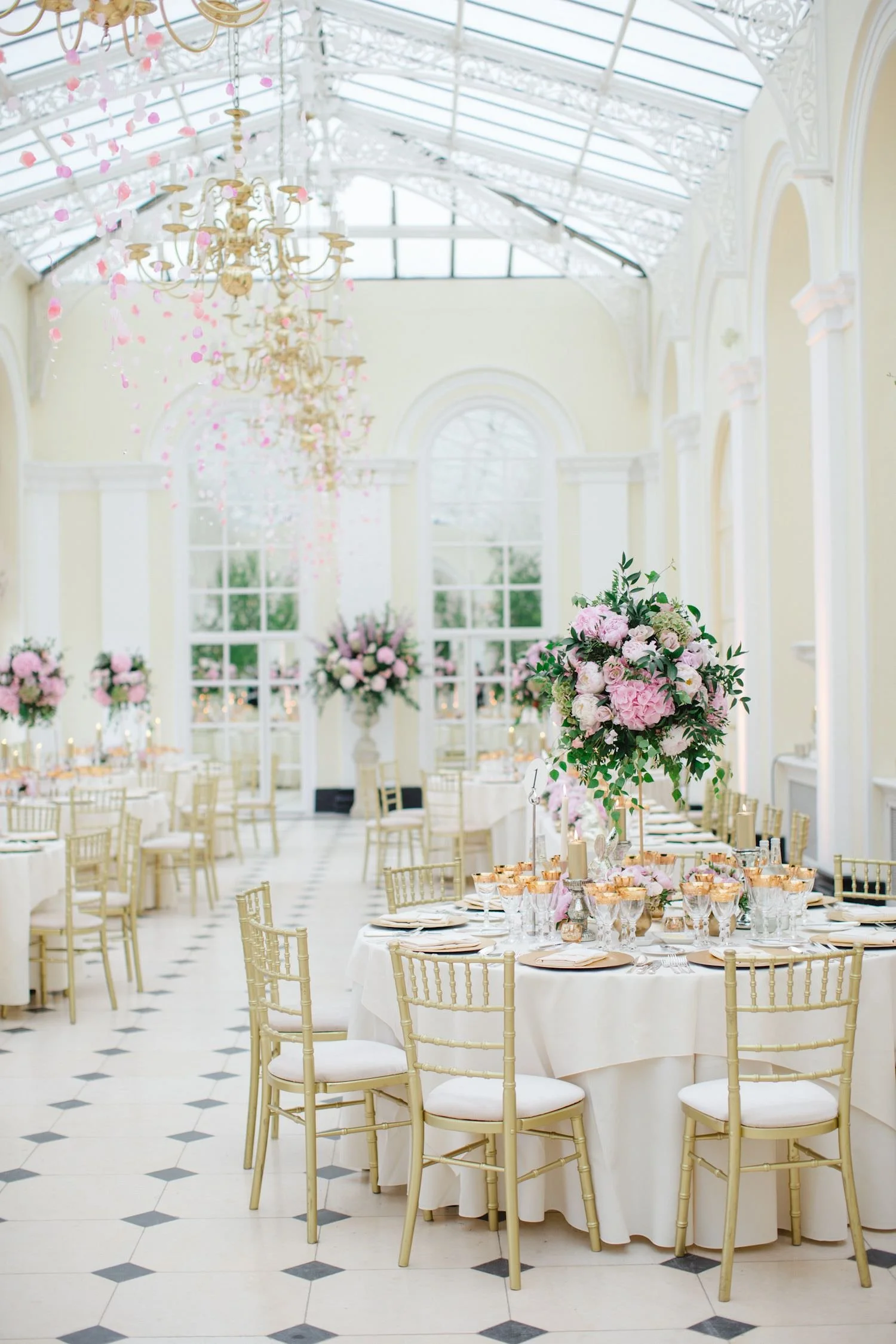 Wedding-Venues-Oxfordshire-Cotsolds-Blenheim-Palace-Wedding-Reception-Planner.jpg