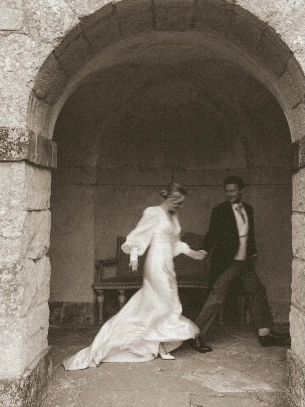 R&amp;M&rsquo;s marquee wedding at Rousham House, captured in timeless black and white.

The day began with a beautiful church ceremony, with heartfelt readings from family and friends. The British weather made an appearance with a heavy downpour dur