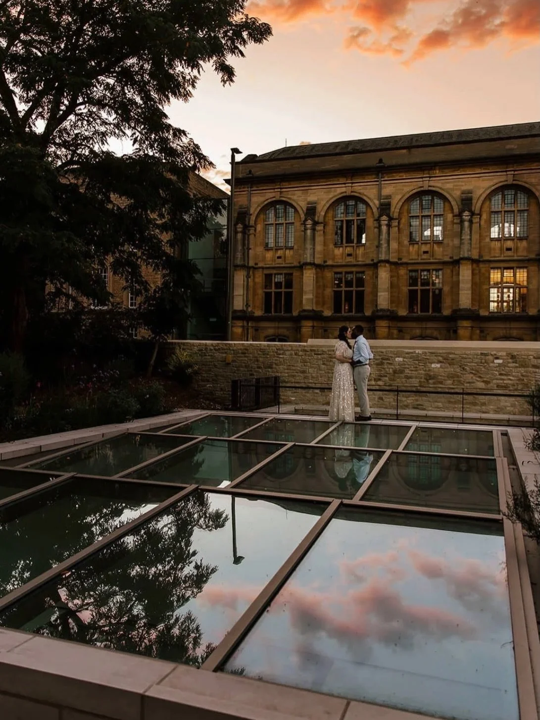 A&amp;K brought me in to plan their Oxford wedding at Rhodes House while both were deep in the final stages of their PhDs. With dissertations looming and no time to spare, they needed clarity, momentum and decisive direction. The entire celebration w