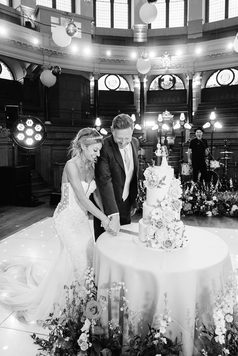 Bodleian-Library-Oxfordshire-Wedding-Cake-Helen&Tom-45.JPG