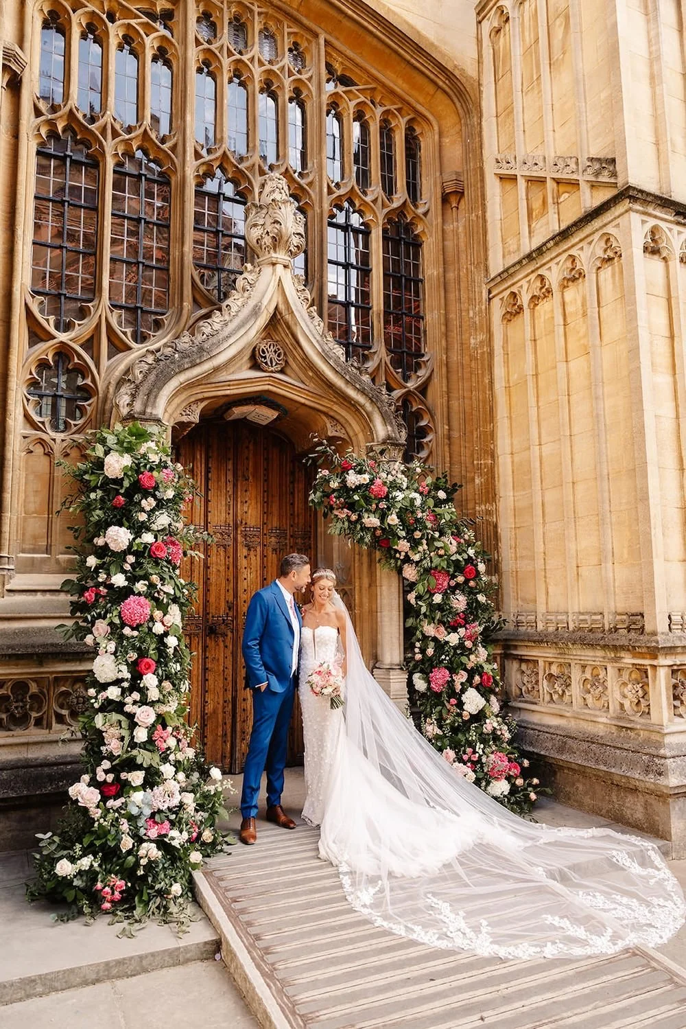 Bodleian-Library-Oxfordshire-Wedding-Floral-Arch-Portraits-Helen&Tom-42.JPG