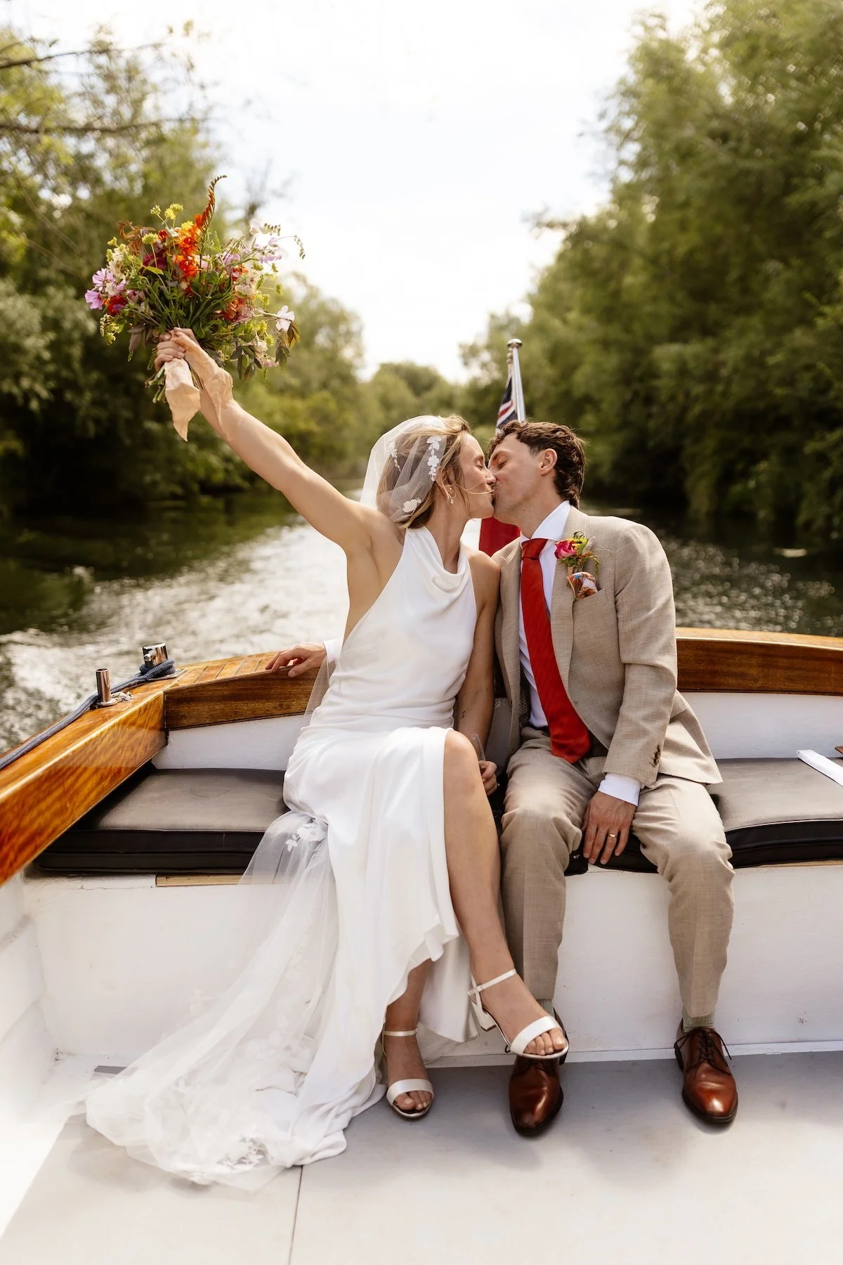 Medley-Walled-Garden-Wedding-On-Boat-Oxford-Steph&George-23.jpeg