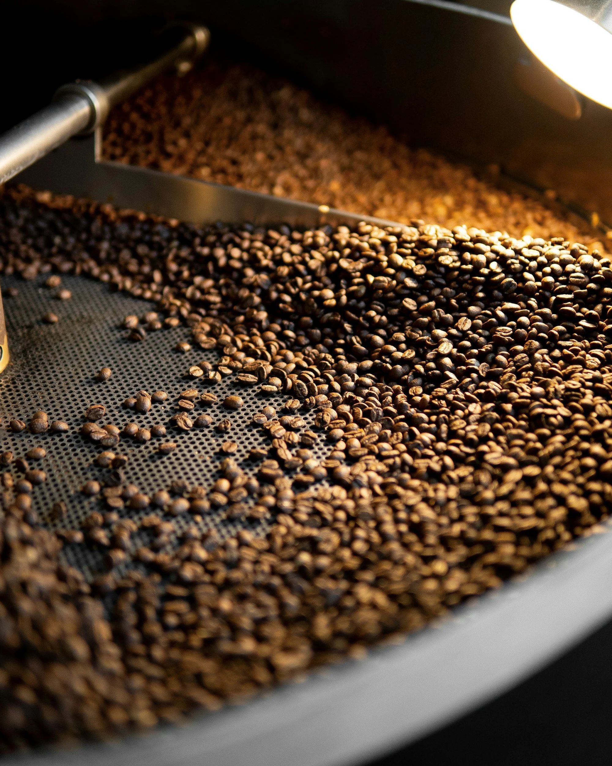 Roasting coffee beans