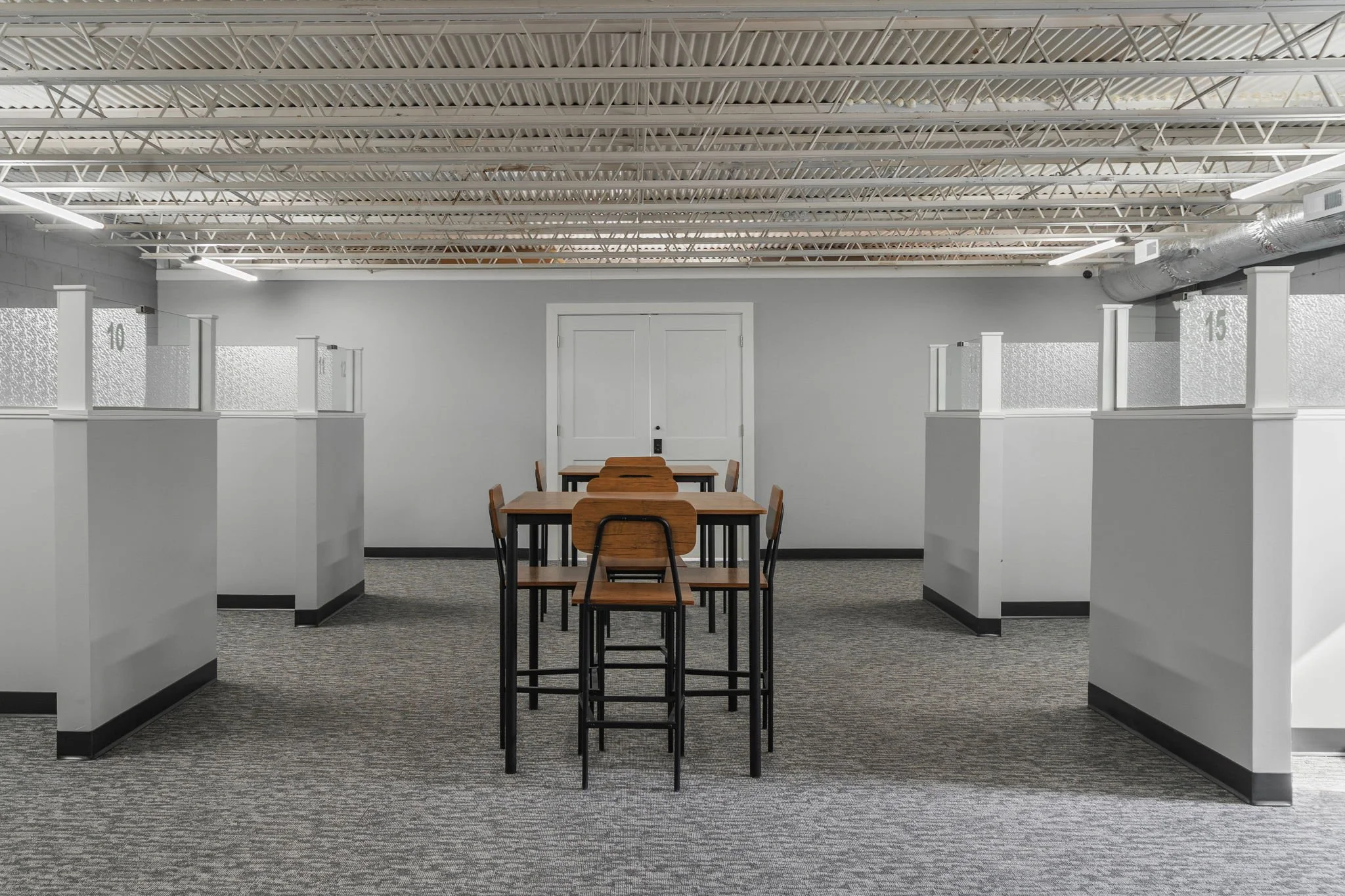 84-web-or-mls-117 S Main St interior-22.jpg