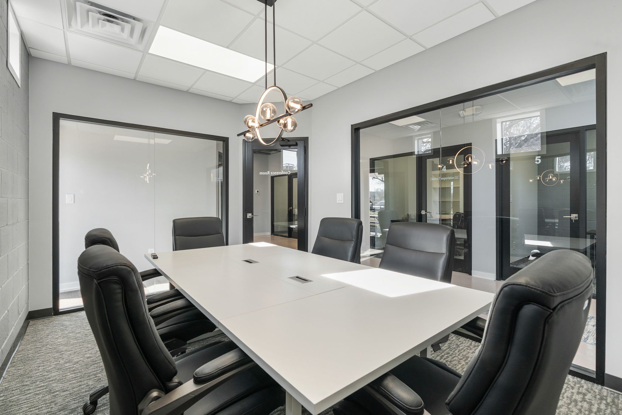 59-web-or-mls-117 S Main St interior-47.jpg