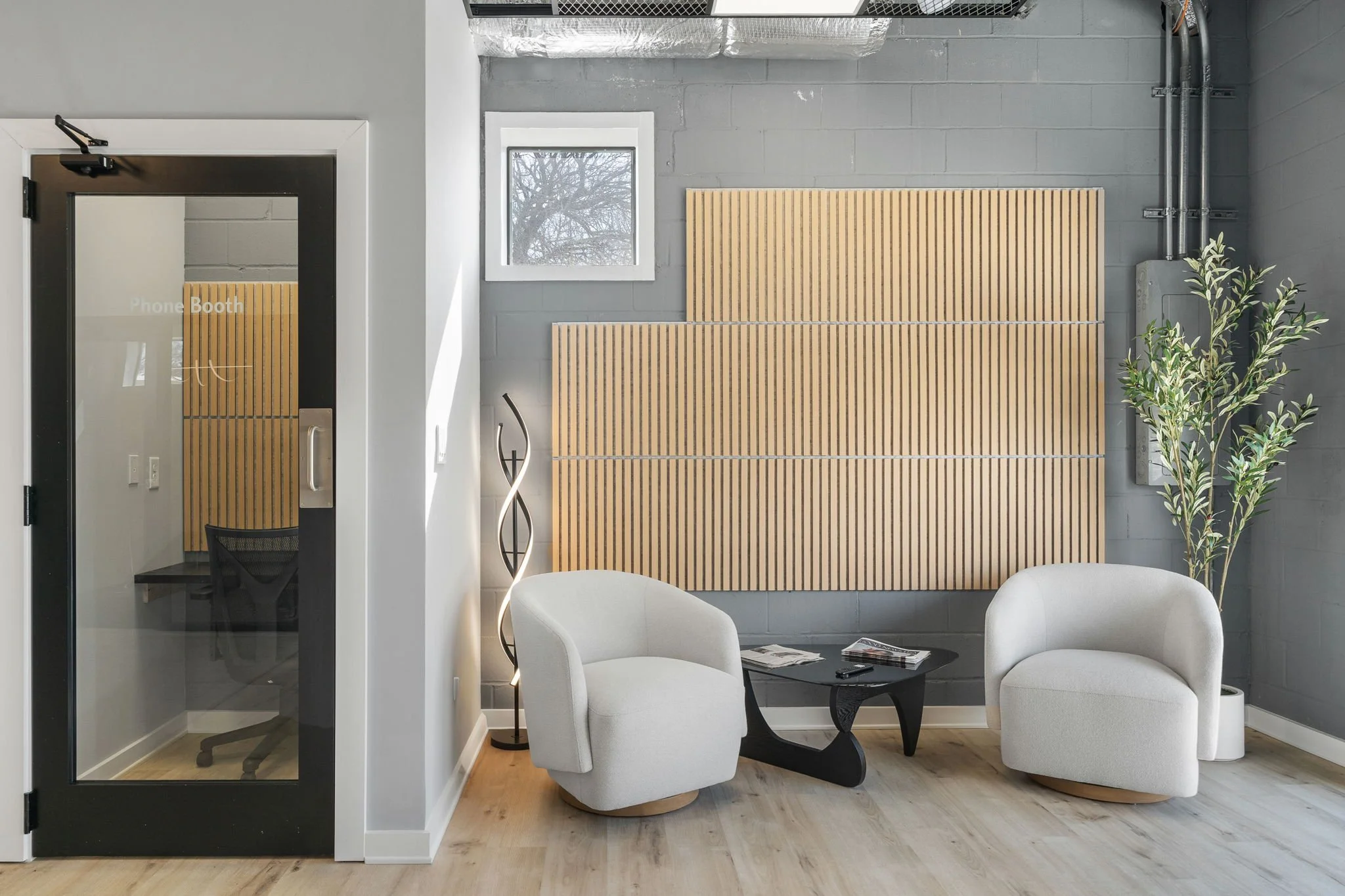 24-web-or-mls-117 S Main St interior-82.jpg