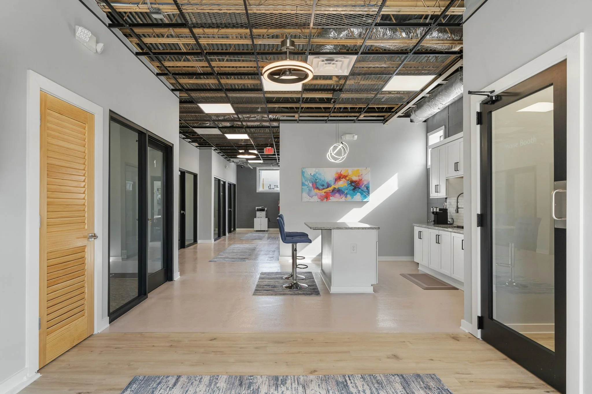 26-web-or-mls-117 S Main St interior-80.jpg