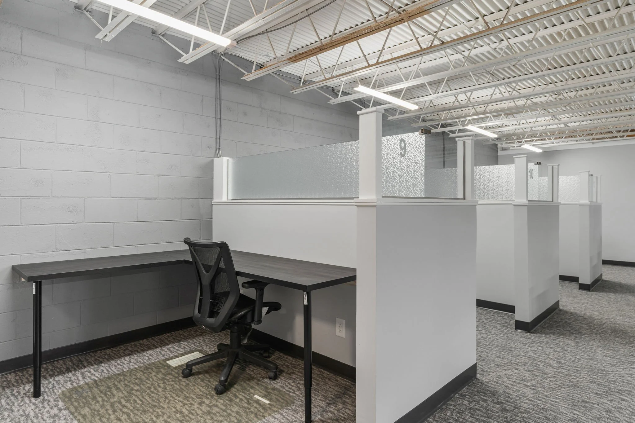 100-web-or-mls-117 S Main St interior-7.jpg