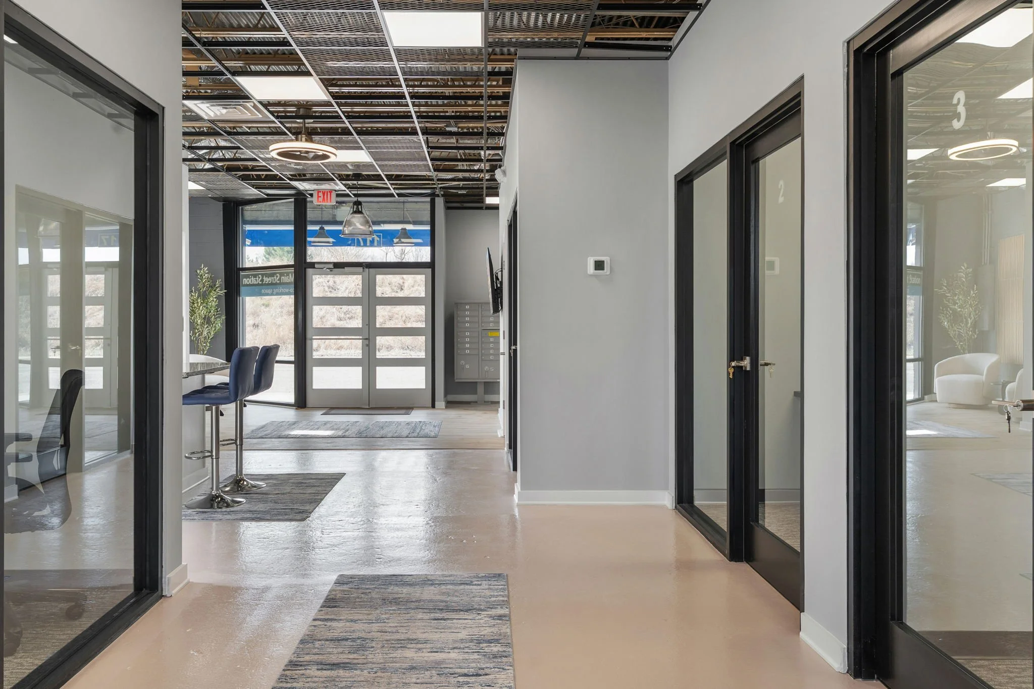 50-web-or-mls-117 S Main St interior-56.jpg