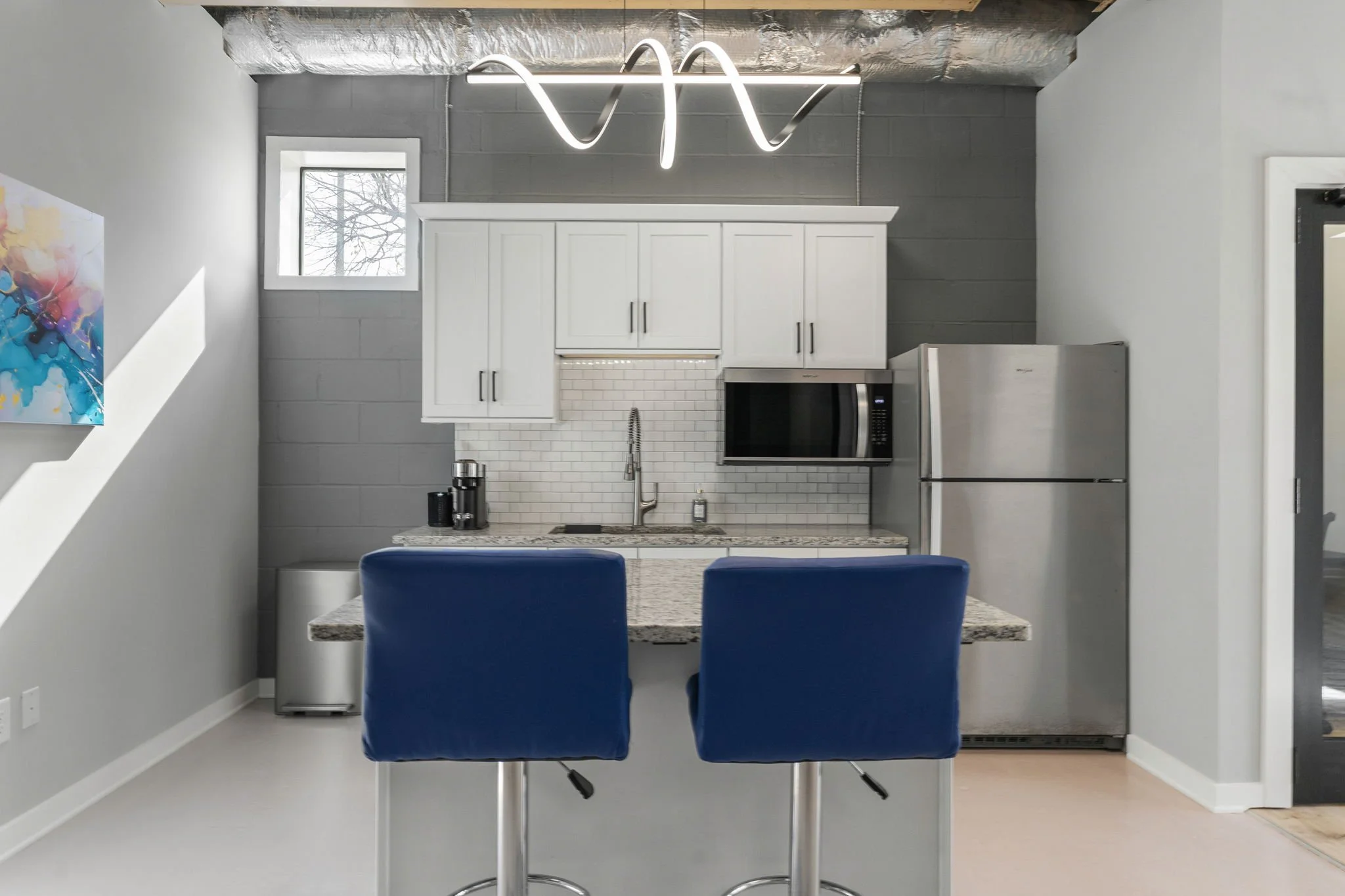 37-web-or-mls-117 S Main St interior-69.jpg