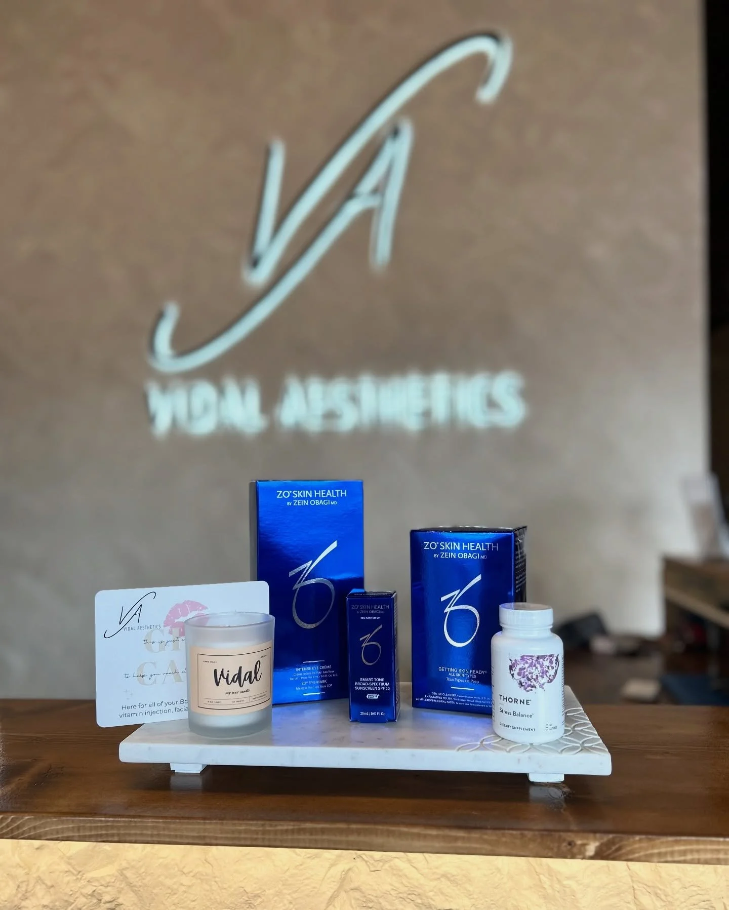 Our March G&igrave;veawąy is here.
One lucky hottie will receive a luxury skincare bundle ($300+ value) including:
&bull; Gentle Cleanser
&bull; Polish
&bull; Complexion Renewal Pads
&bull; Smart tone spf
&bull; Stress Balance
&bull; Intense Eye Crea