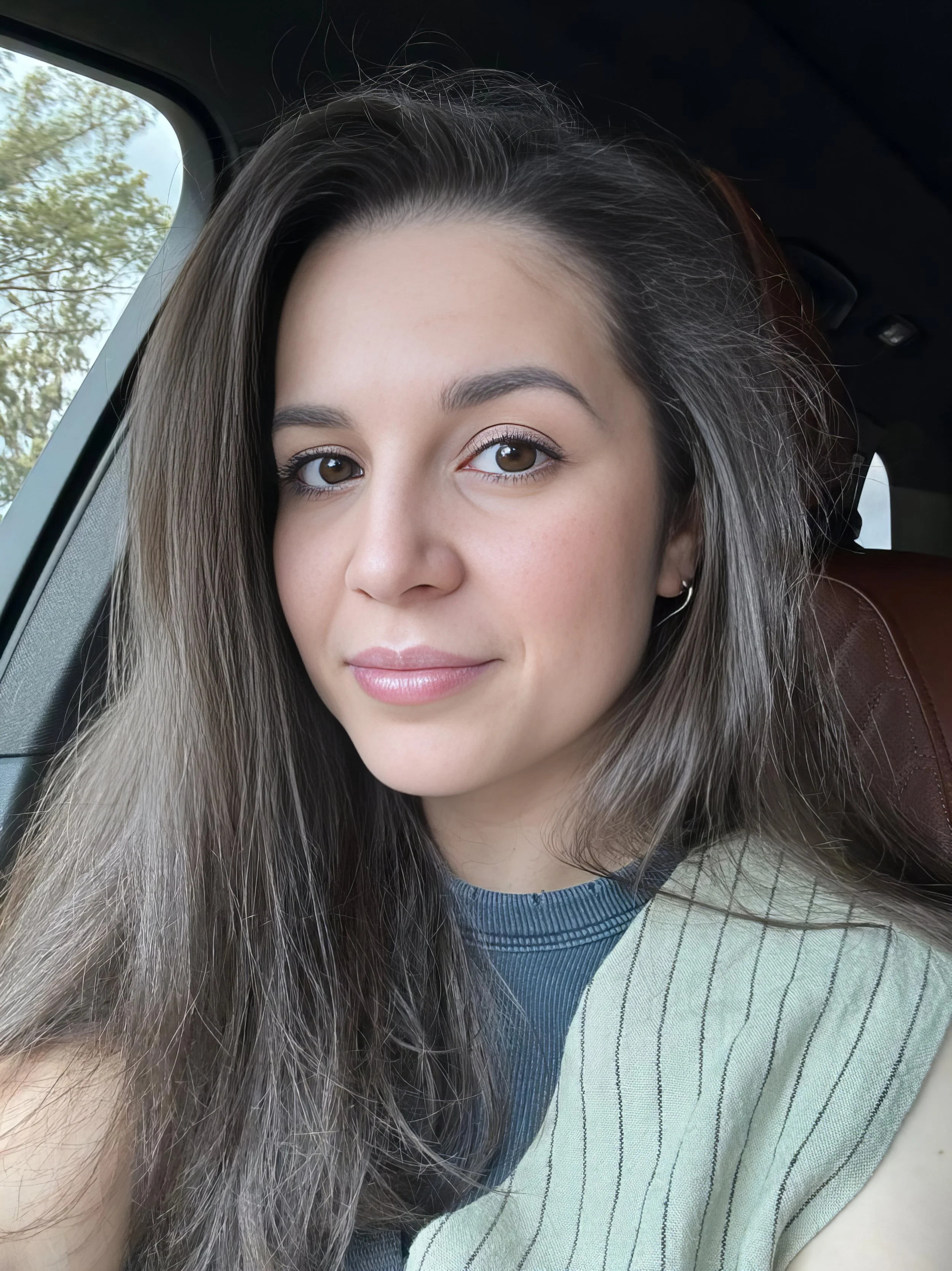 Ofeliya Agabekyan, operations and client coordination at VK Light Solutions