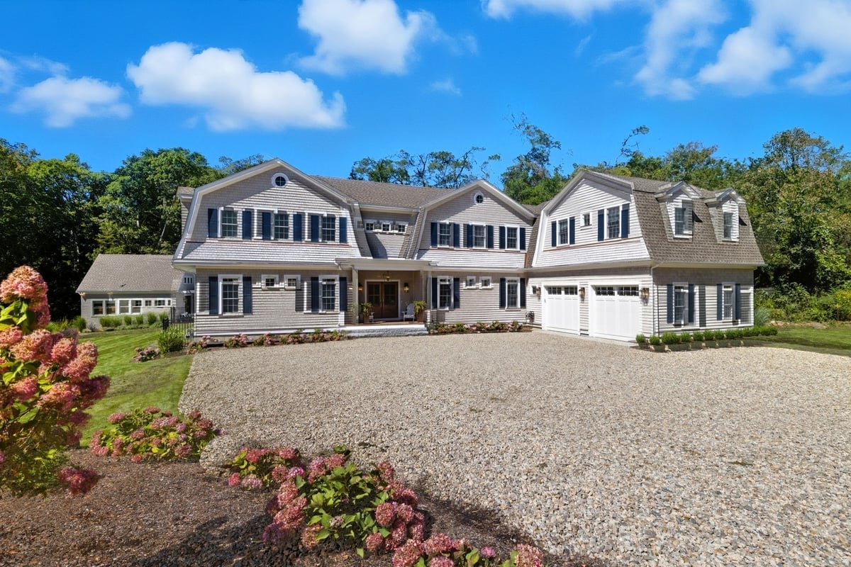 Hydrangea Hideaway