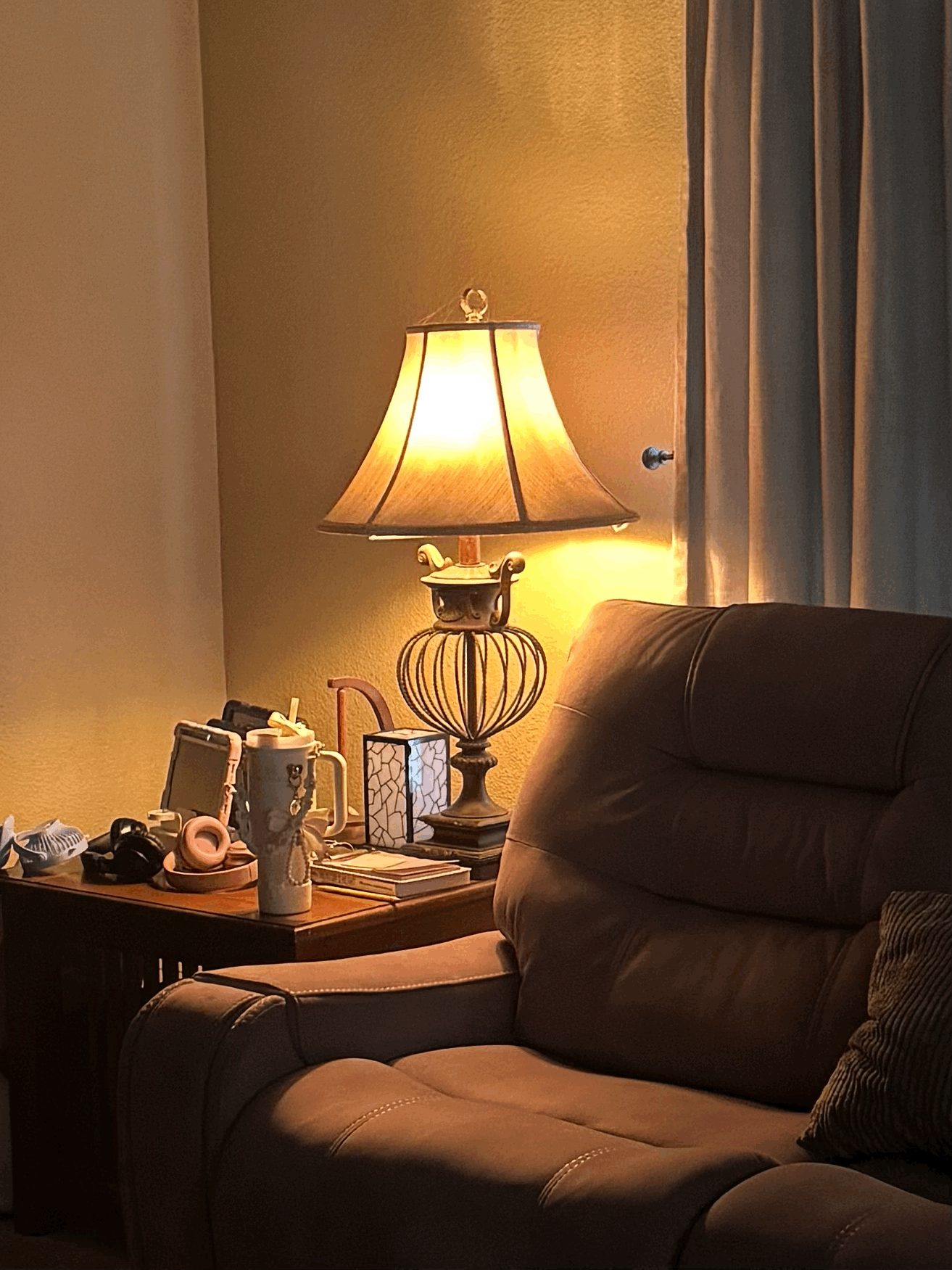 A Softer Light for a Slower Evening