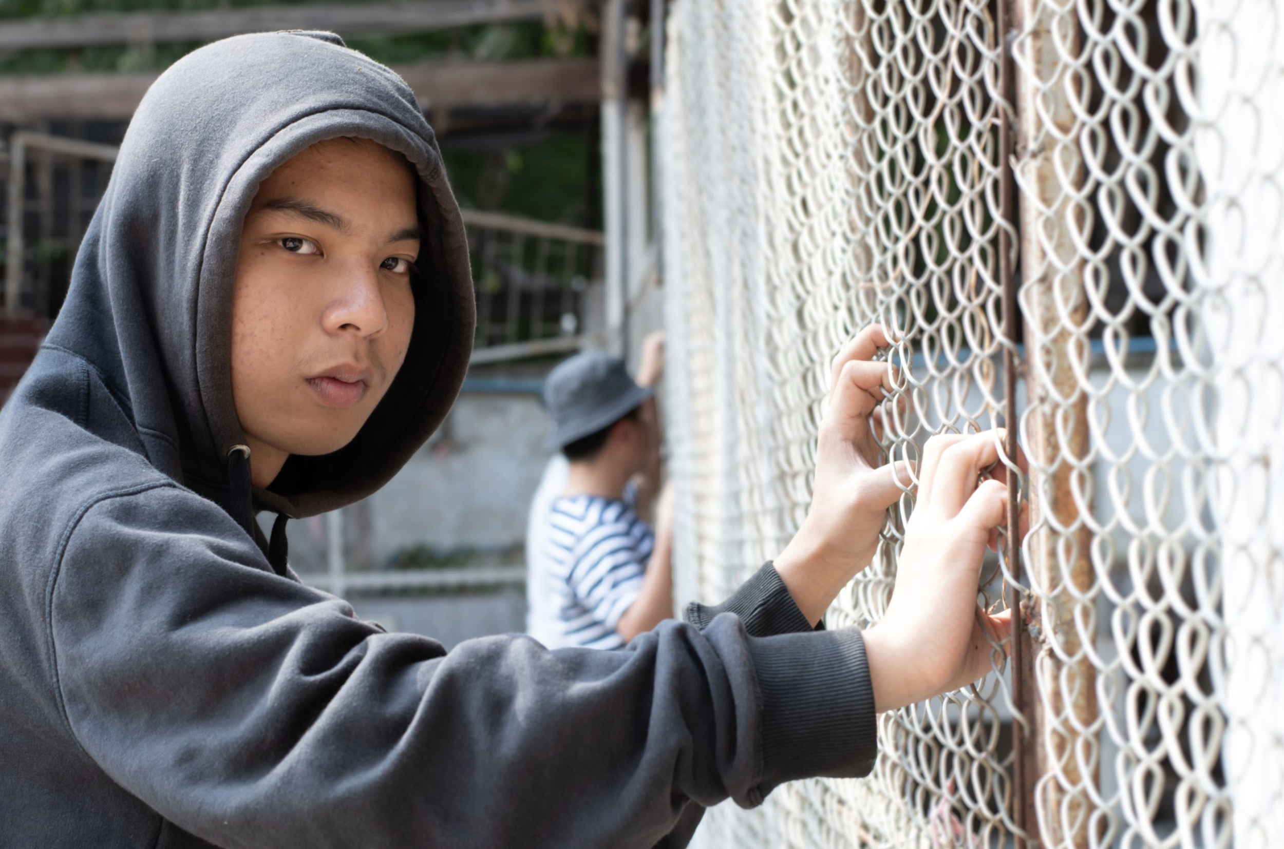 Niñez criminalizada: regresión punitiva y erosión del paradigma dejusticia juvenil en El Salvador