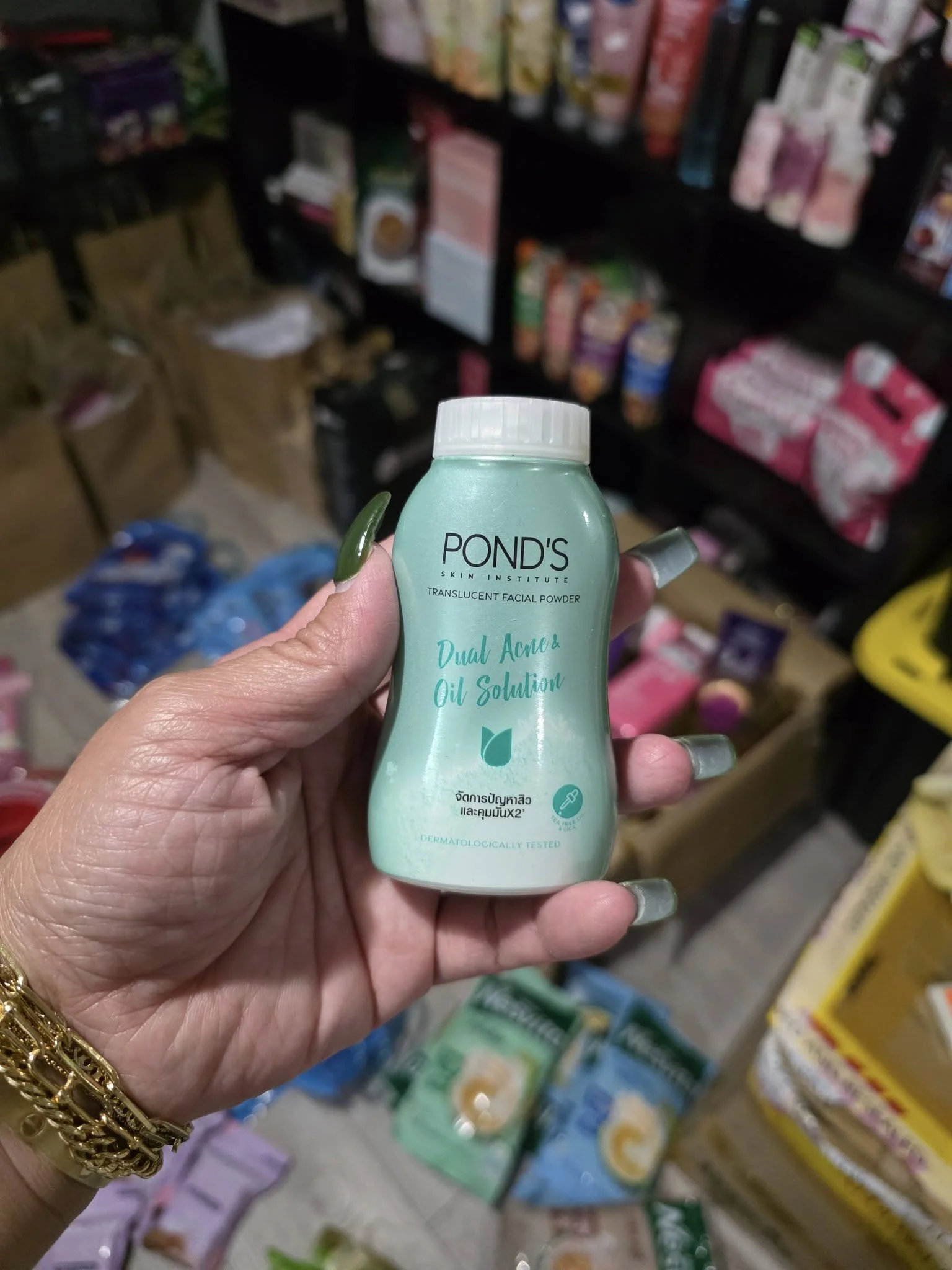 Pond's Powder