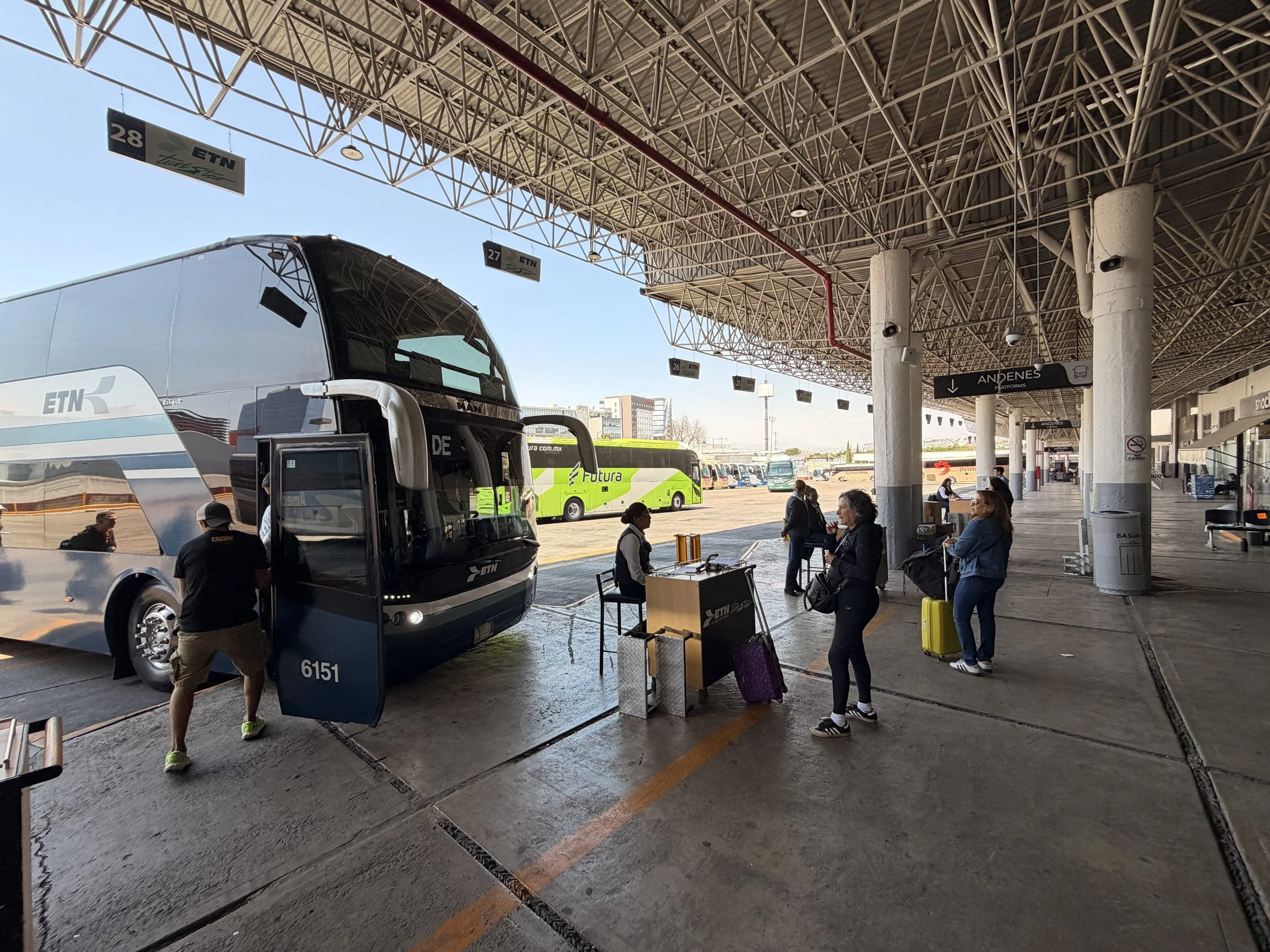 ETN Luxury Bus