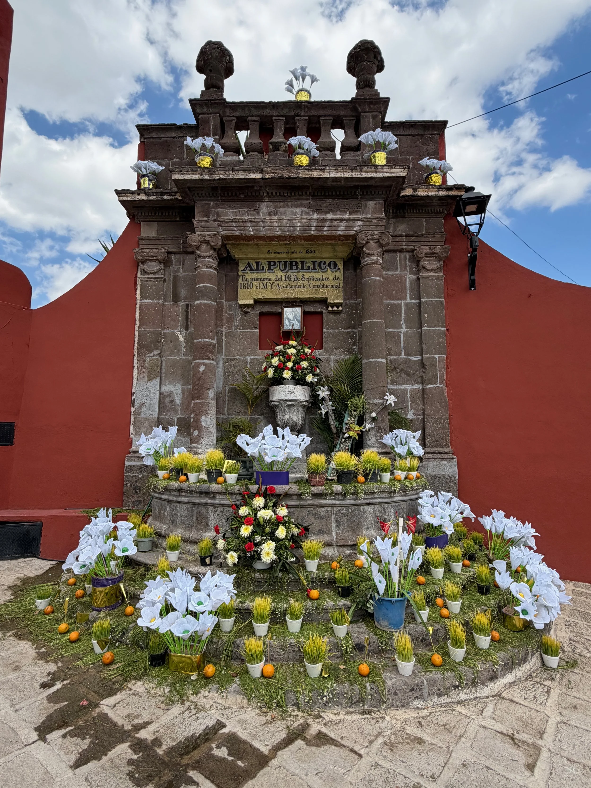 Viernes de Dolores (Friday of Sorrows) 