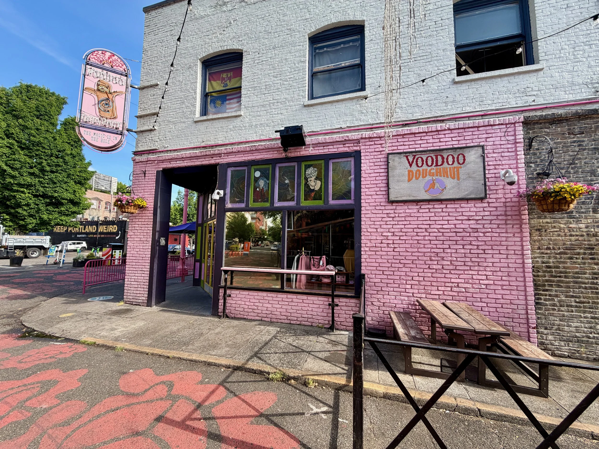 Voodoo Donuts, Portland