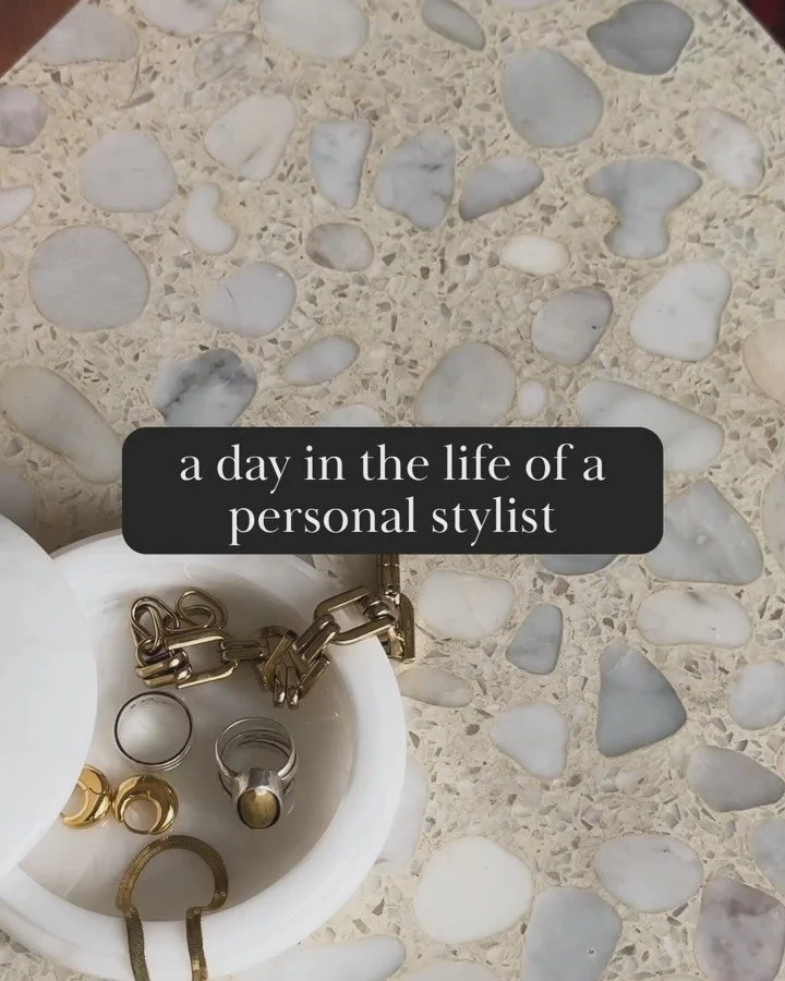 A little bit of everything&hellip;and exactly where I&rsquo;m meant to be ✨ Building, creating, connecting &mdash; this is what it looks like when passion meets purpose 🖤

#PersonalStylist #DayInTheLife #TaraReardonStyling #ChicagoStylist #NorthShor