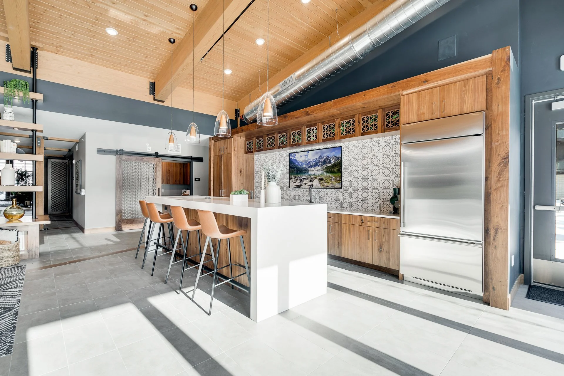 Greco, Eagle Ridge Partners open 202-unit multifamily development in Shoreview