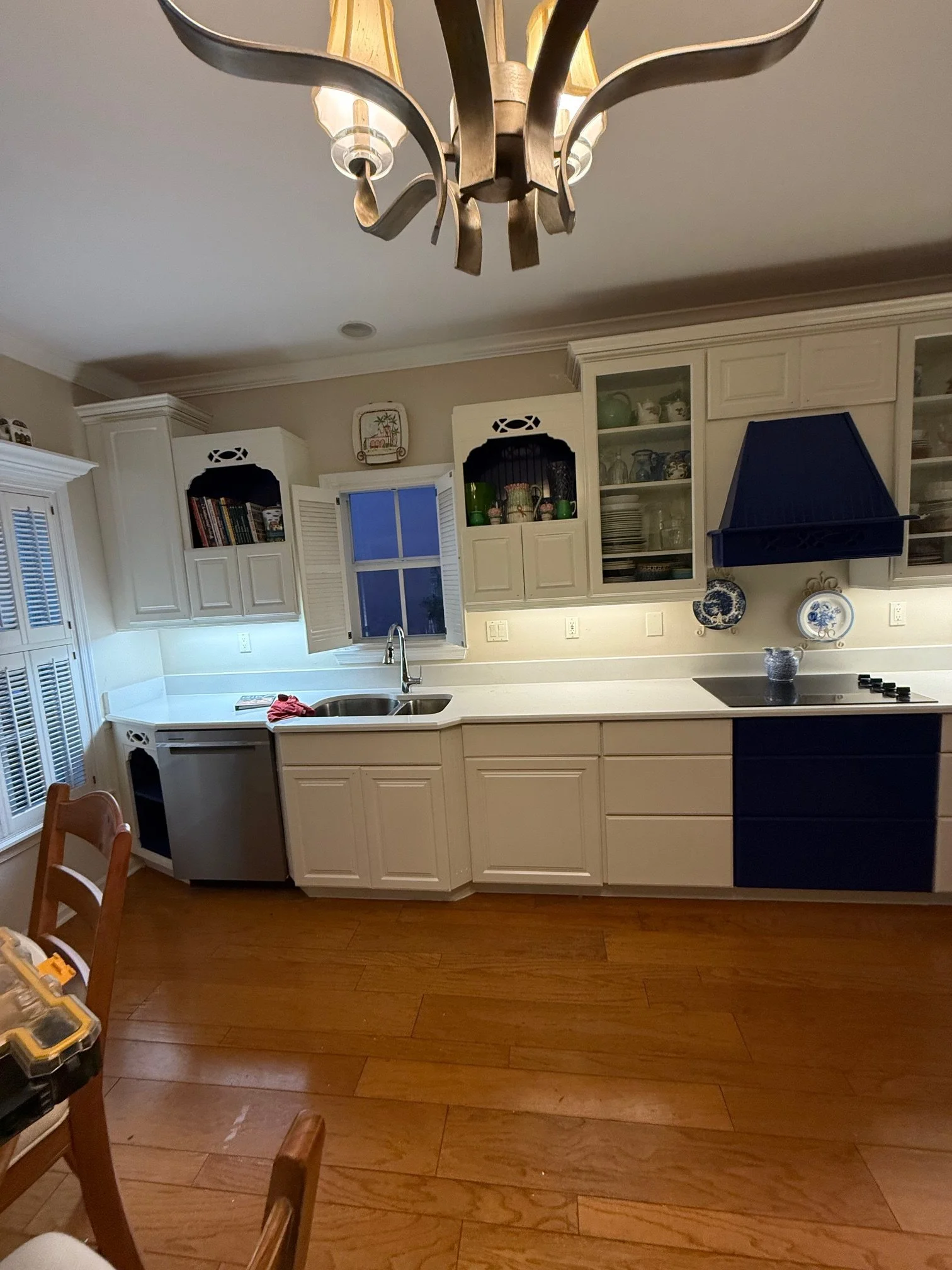 Bakanos Kitchen Cabinet Paint.jpeg