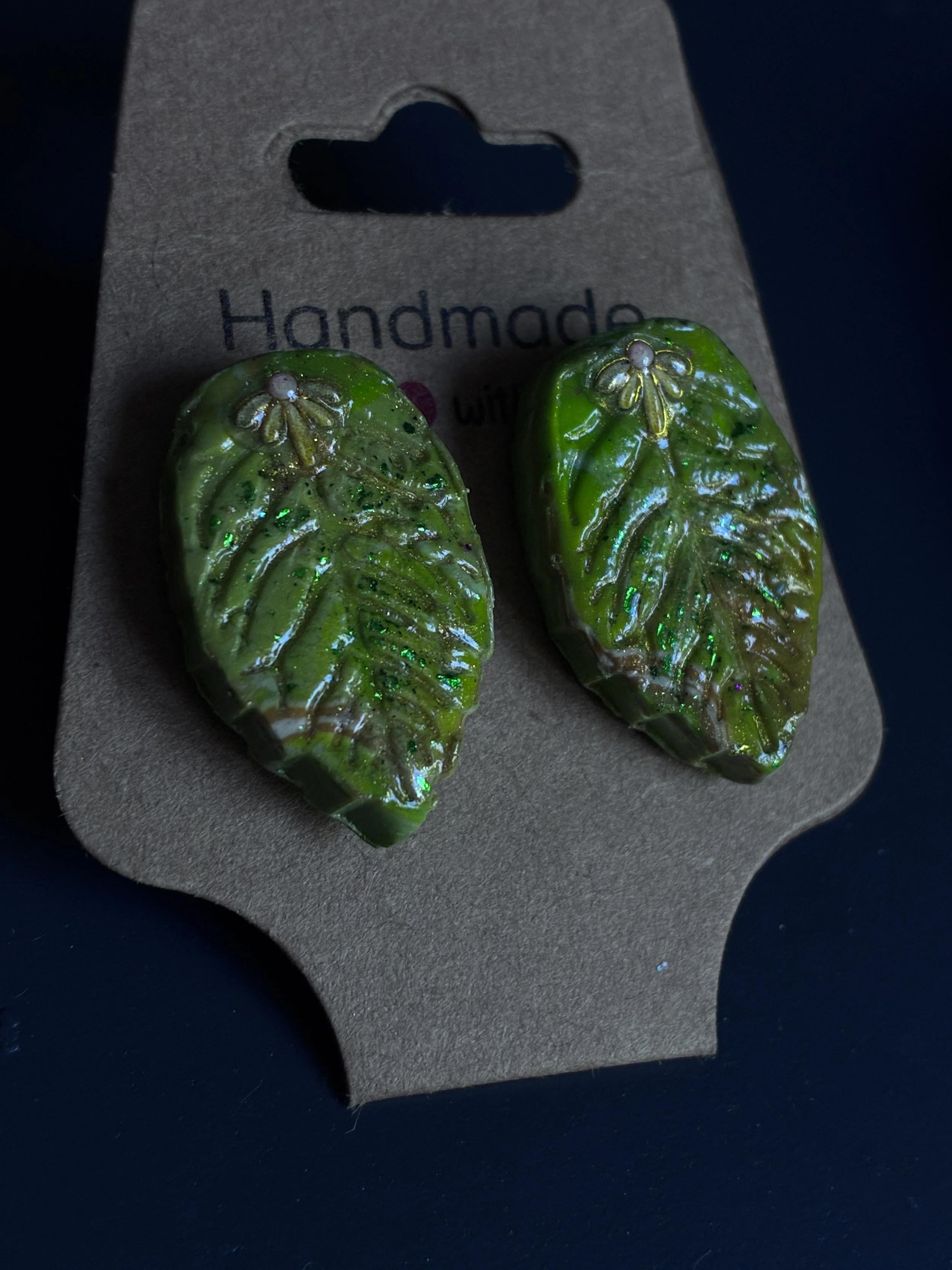 𖧧 Leaf It Out - LunaWye