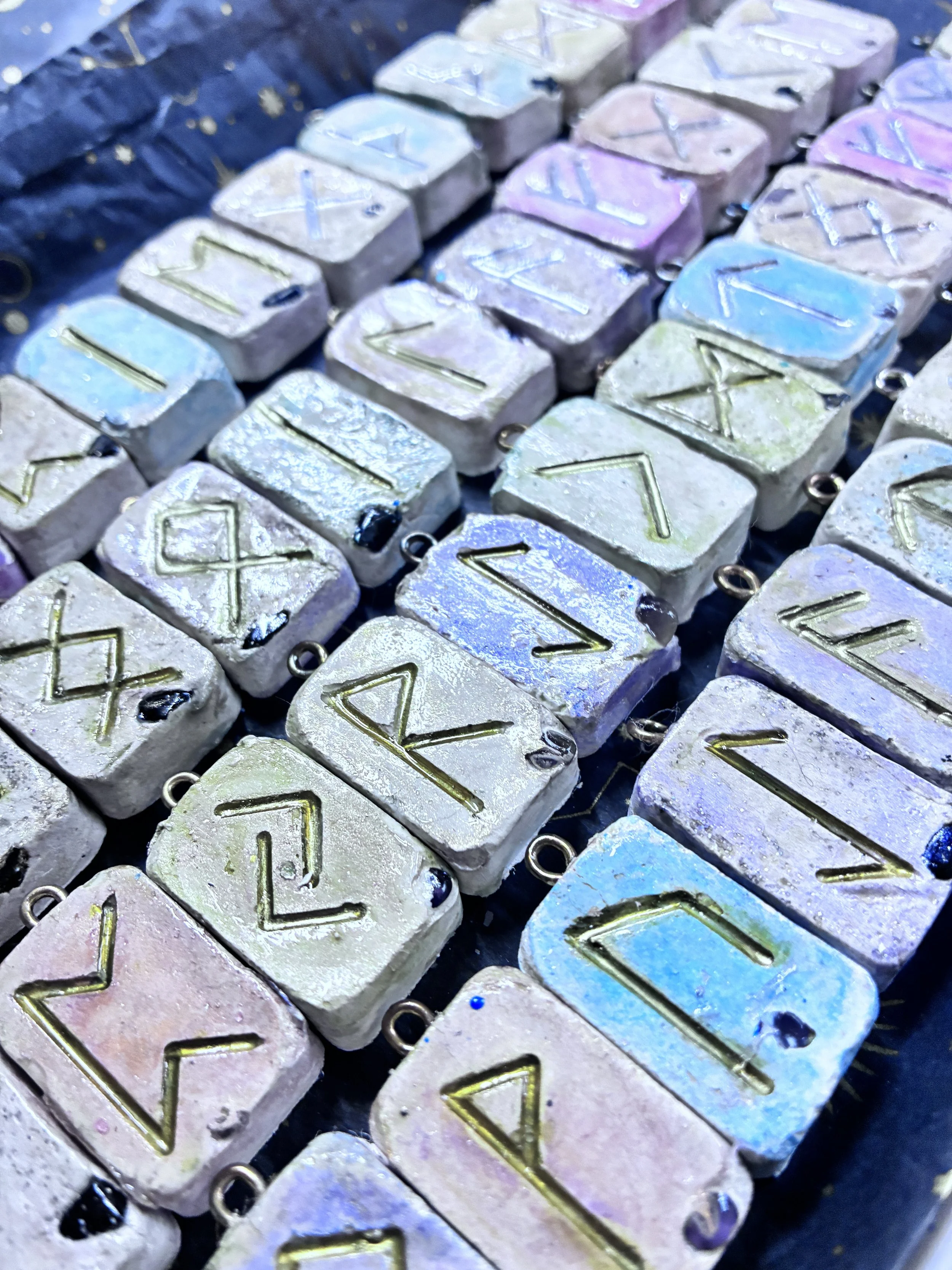 🪨 Rune Pendant Collection - LunaWye