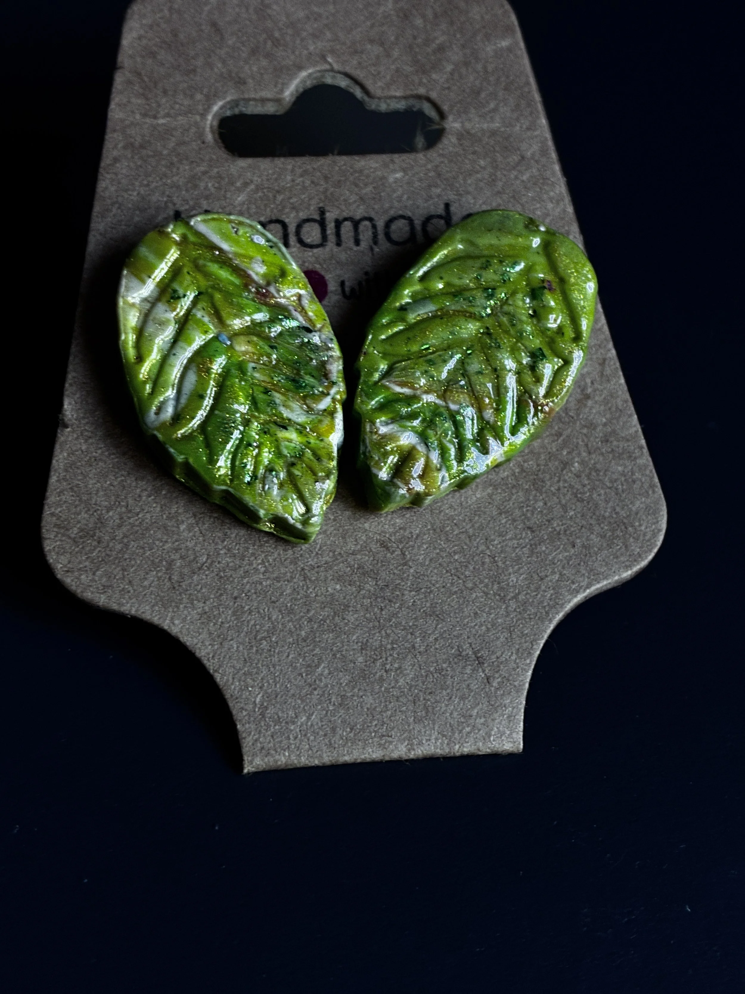 𖧧 Leaf It Out - LunaWye