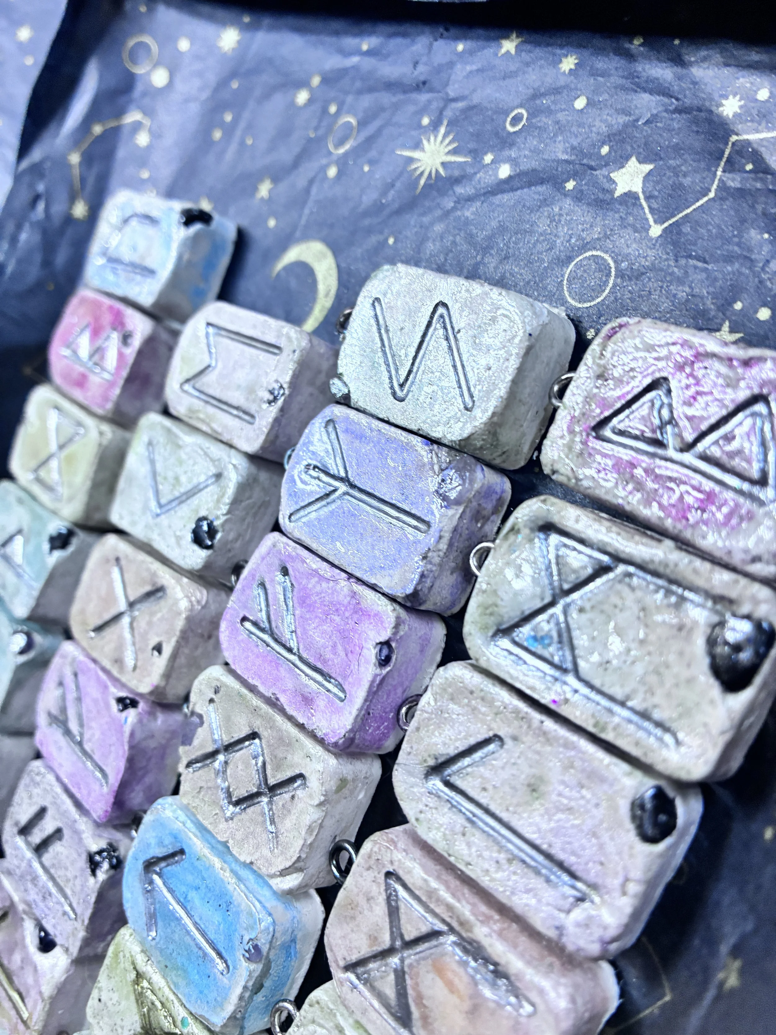 🪨 Rune Pendant Collection - LunaWye