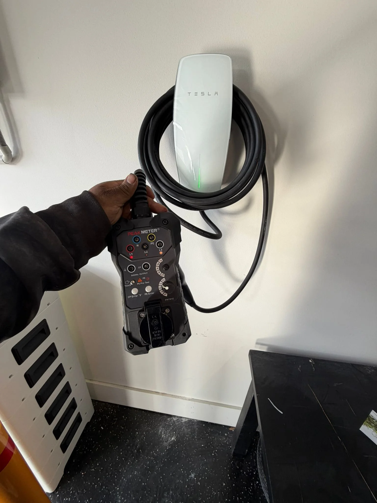 EV charger circuit testing after Tesla Wall Connector installation