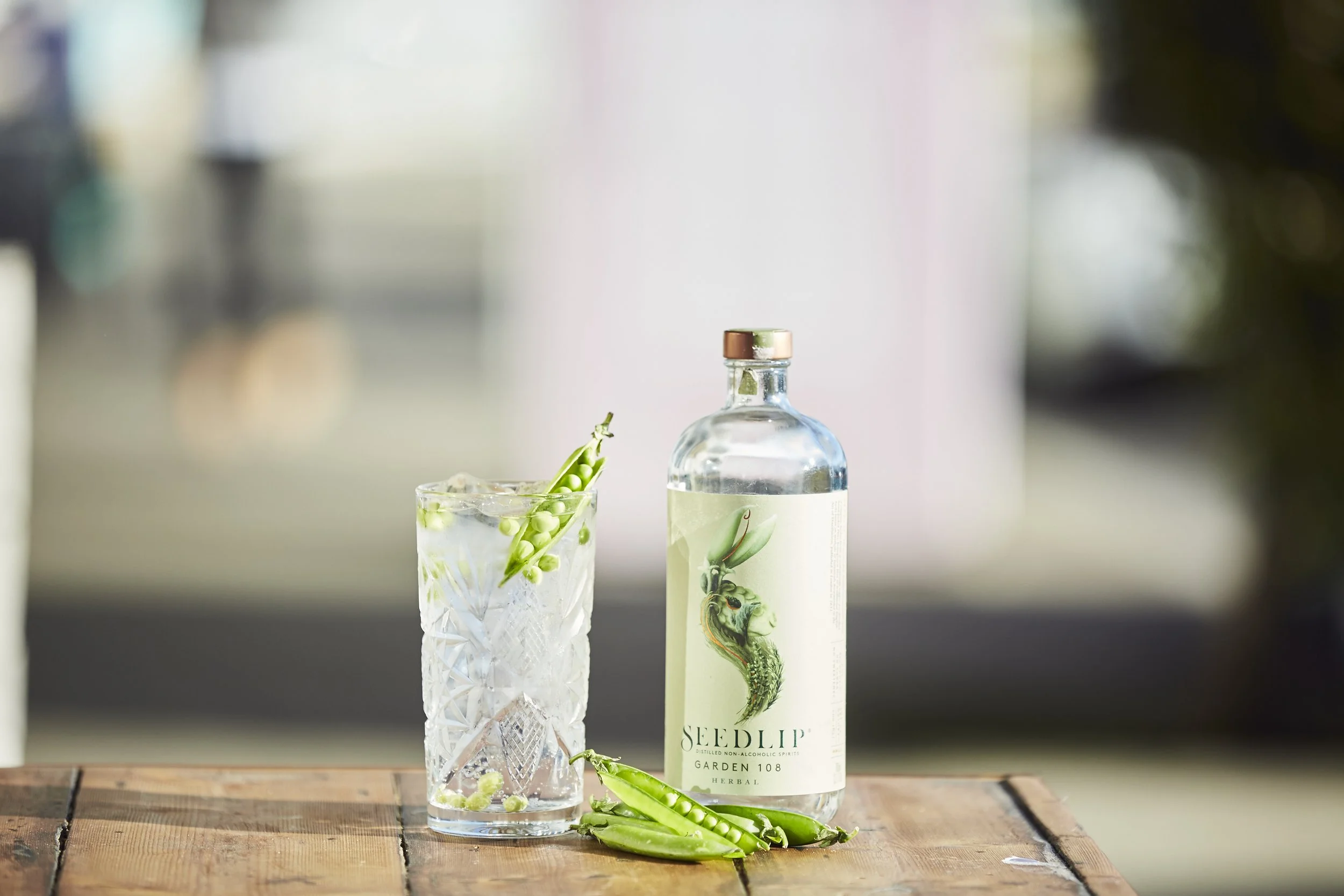 Seedlip_Drink_Mixing_825.jpg