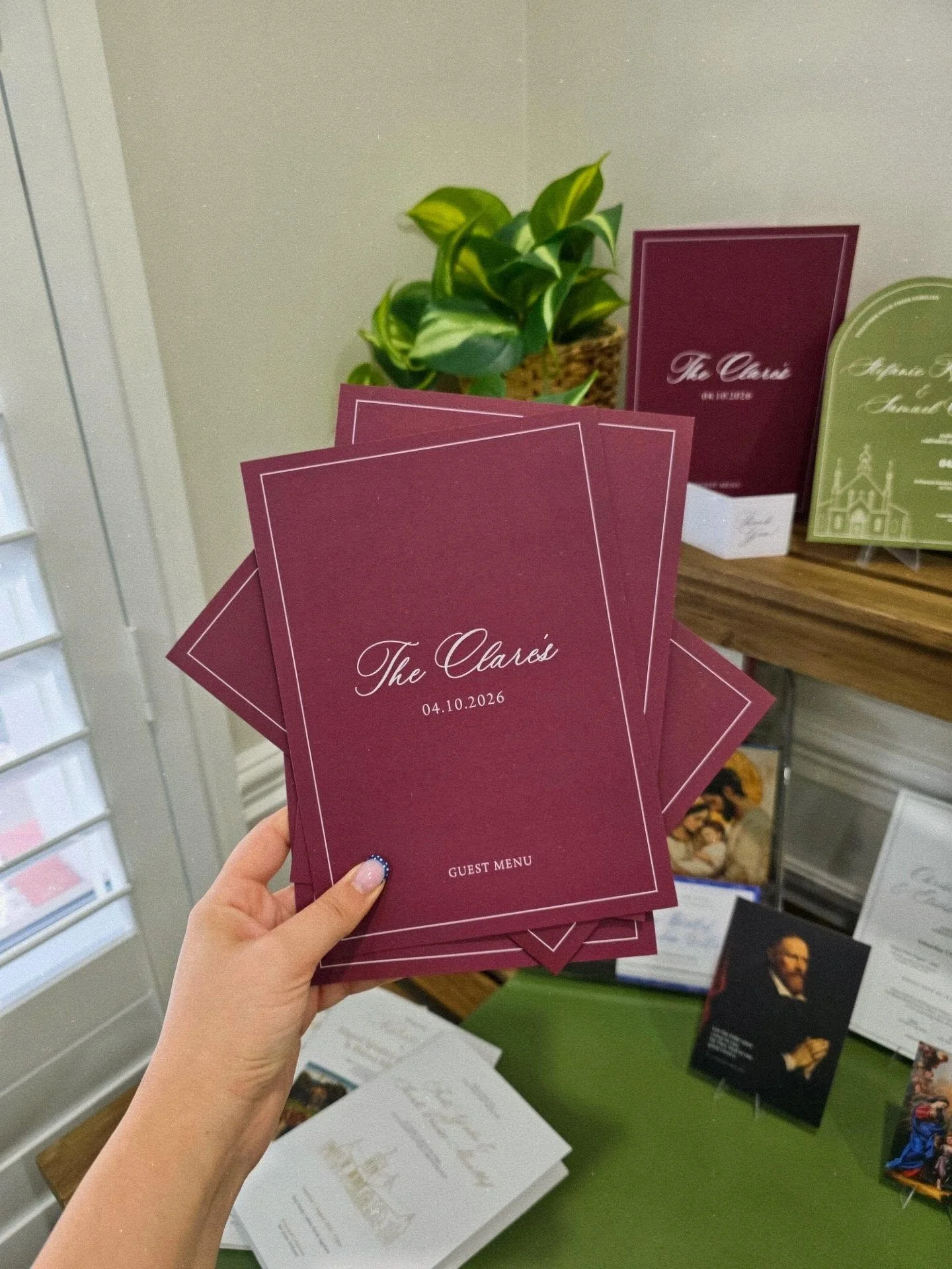Getting married in the next 6 months?

Have you thought about your wedding stationery? Because these are some of the coolest menu cards you&rsquo;ll find! 🤩

My beautiful clients, Stefanie &amp; Samuel, wanted menu cards that could sit proudly on th